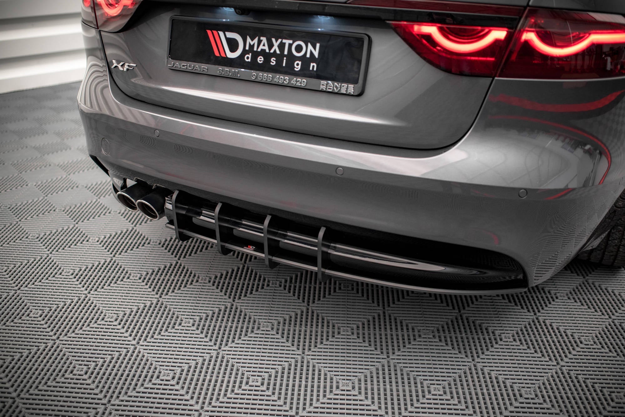 Maxton Design Street Pro Rear Diffuser para Jaguar XF R-Sport Mk2 - imagen 2