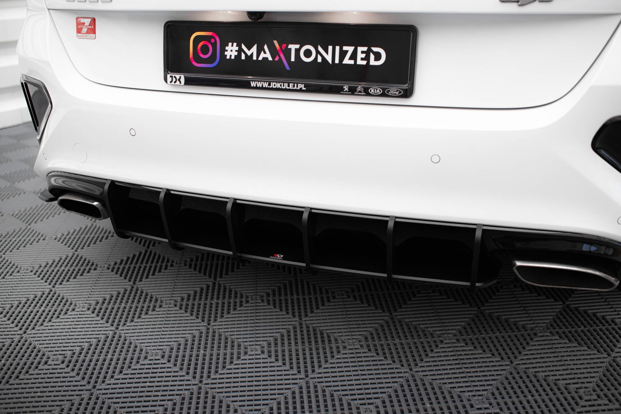 Maxton Design Street Pro Rear Diffuser para Kia Ceed GT Mk3 - imagen 3