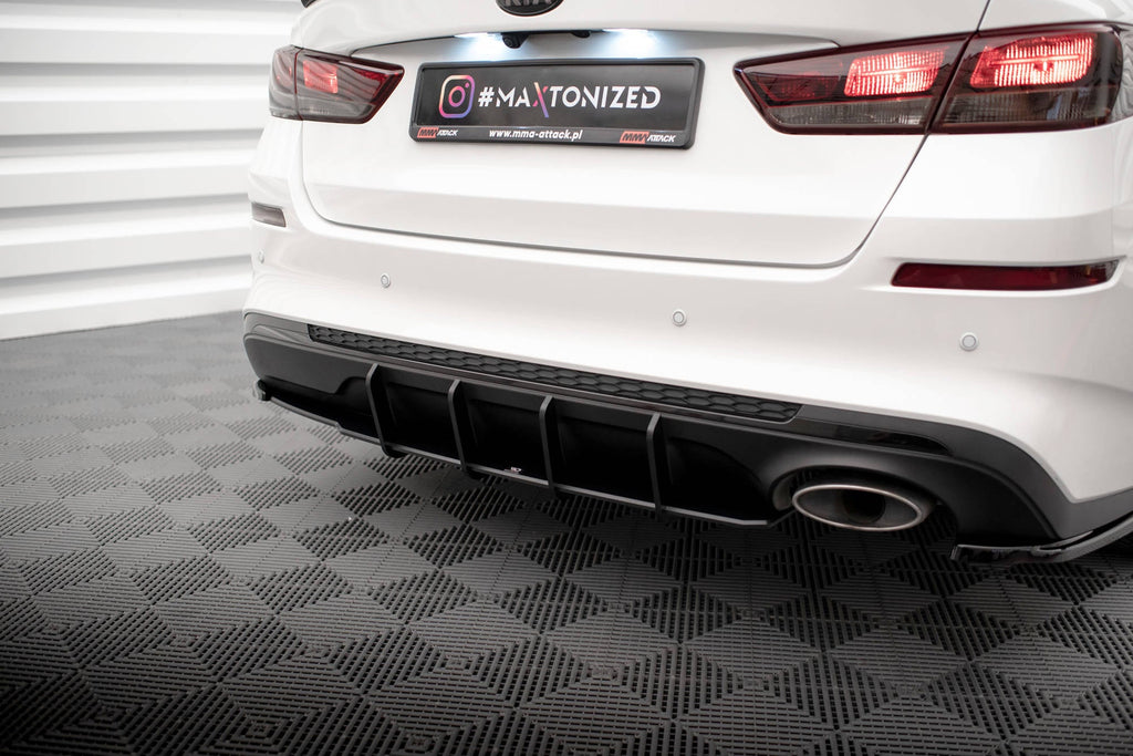 Maxton Design Street Pro Rear Diffuser para Kia Optima Mk4 Facelift - imagen 1