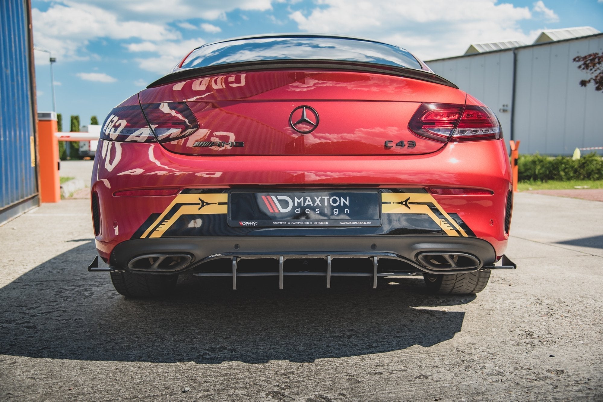 Maxton Design Street Pro Rear Diffuser para Mercedes-AMG C43 Coupe C205 - imagen 1