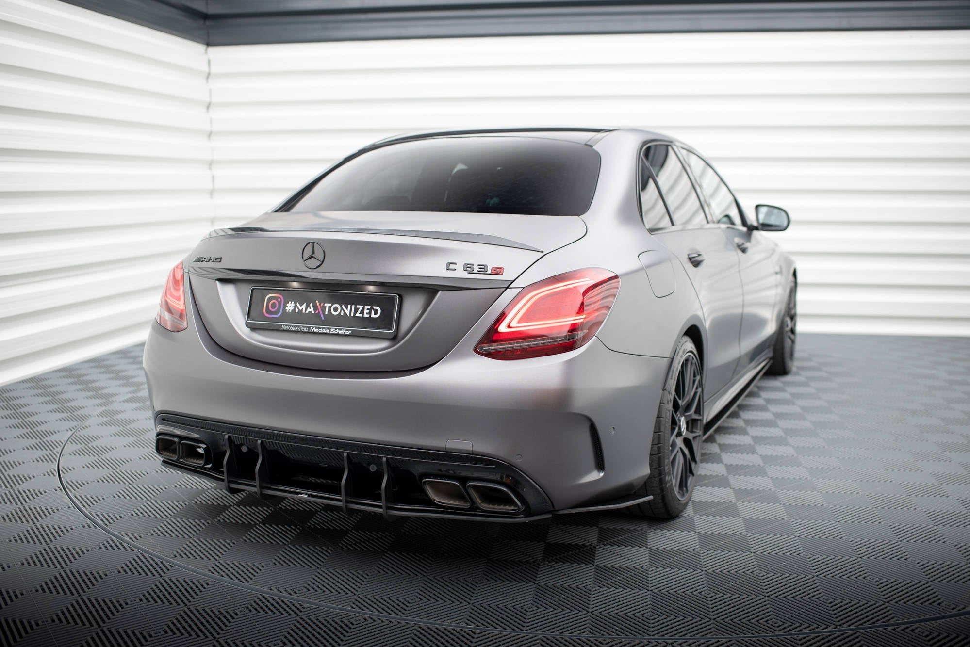 Maxton Design Street Pro Rear Diffuser para Mercedes-AMG C63 Sedan / Estate W205 Facelift - imagen 4