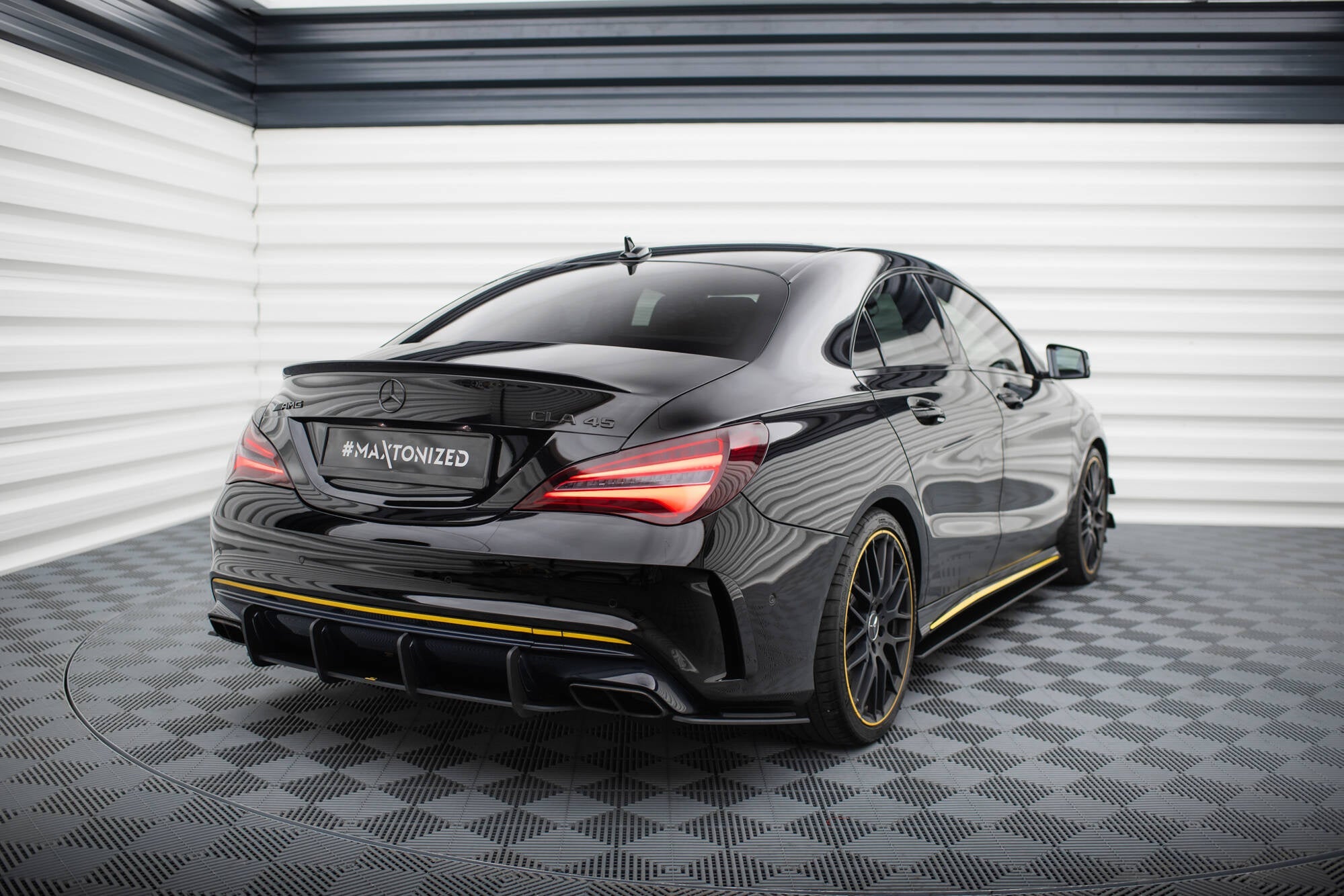 Maxton Design Street Pro Rear Diffuser para Mercedes-AMG CLA 45 C117 Facelift - imagen 2