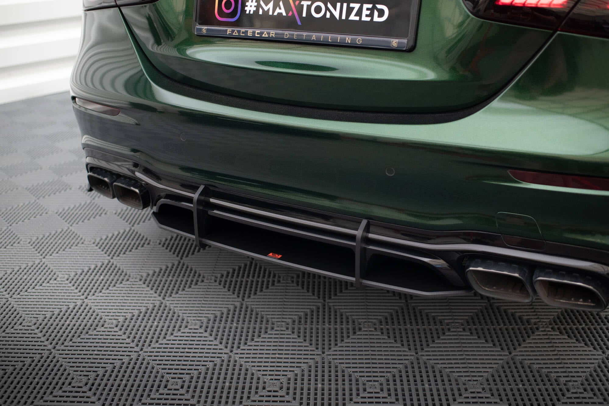 Maxton Design Street Pro Rear Diffuser para Mercedes-AMG E63 Sedan W213 Facelift - imagen 1