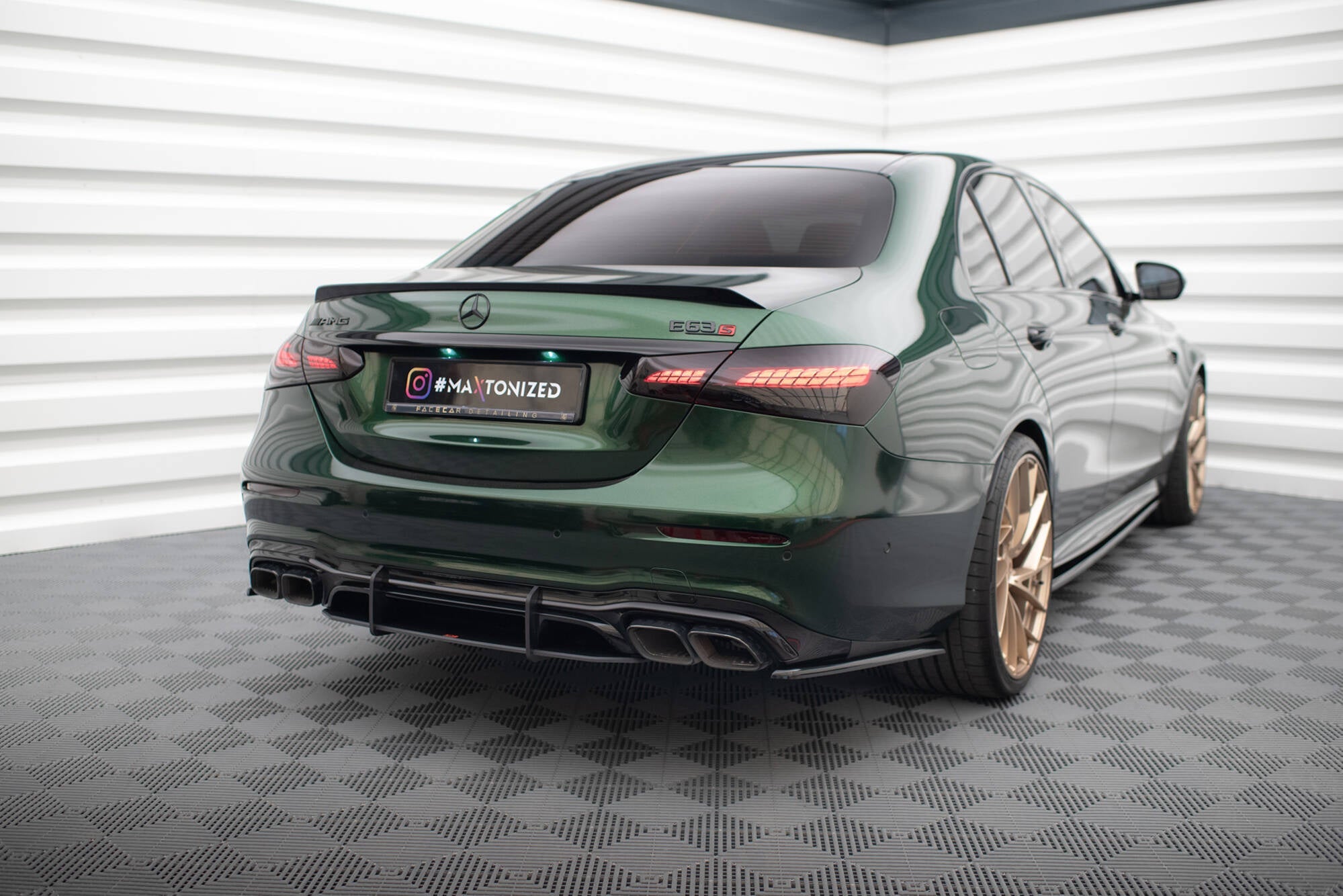 Maxton Design Street Pro Rear Diffuser para Mercedes-AMG E63 Sedan W213 Facelift - imagen 2
