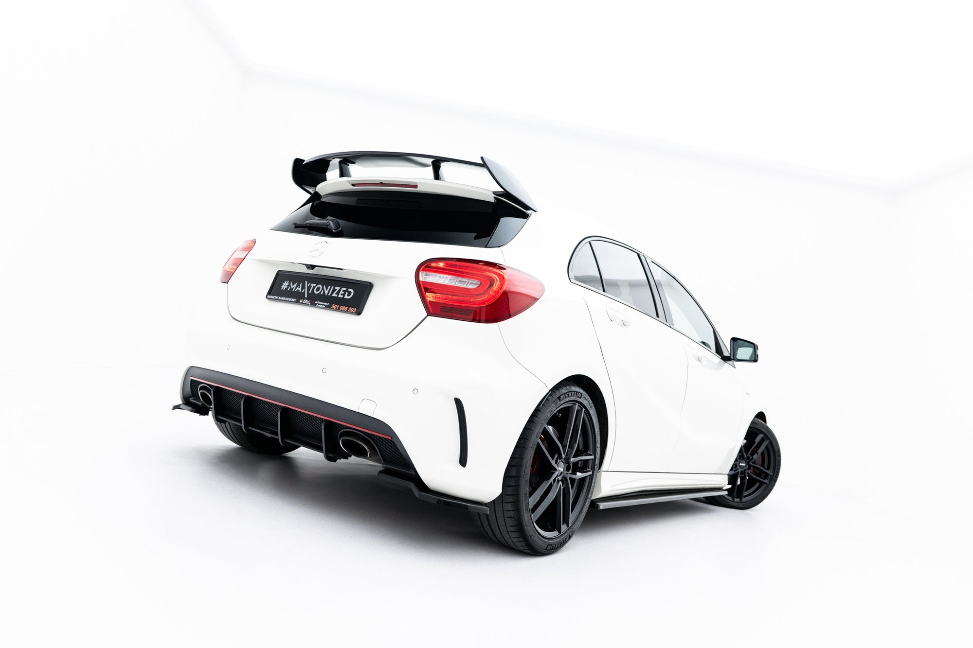 Maxton Design Street Pro Rear Diffuser para Mercedes-Benz A AMG-Line W176 - imagen 3