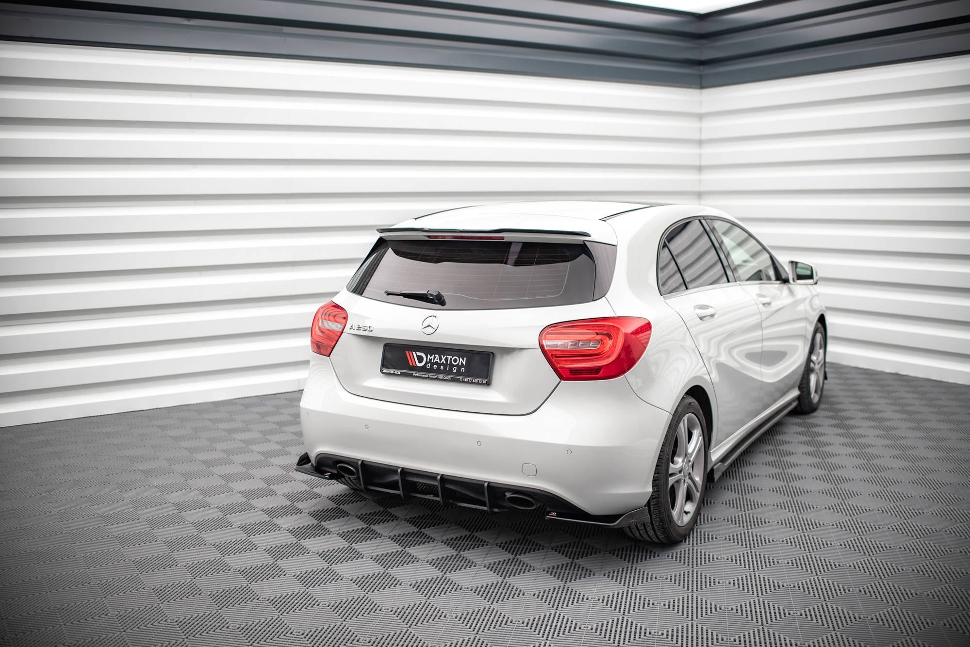 Maxton Design Street Pro Rear Diffuser para Mercedes-Benz A W176 - imagen 2