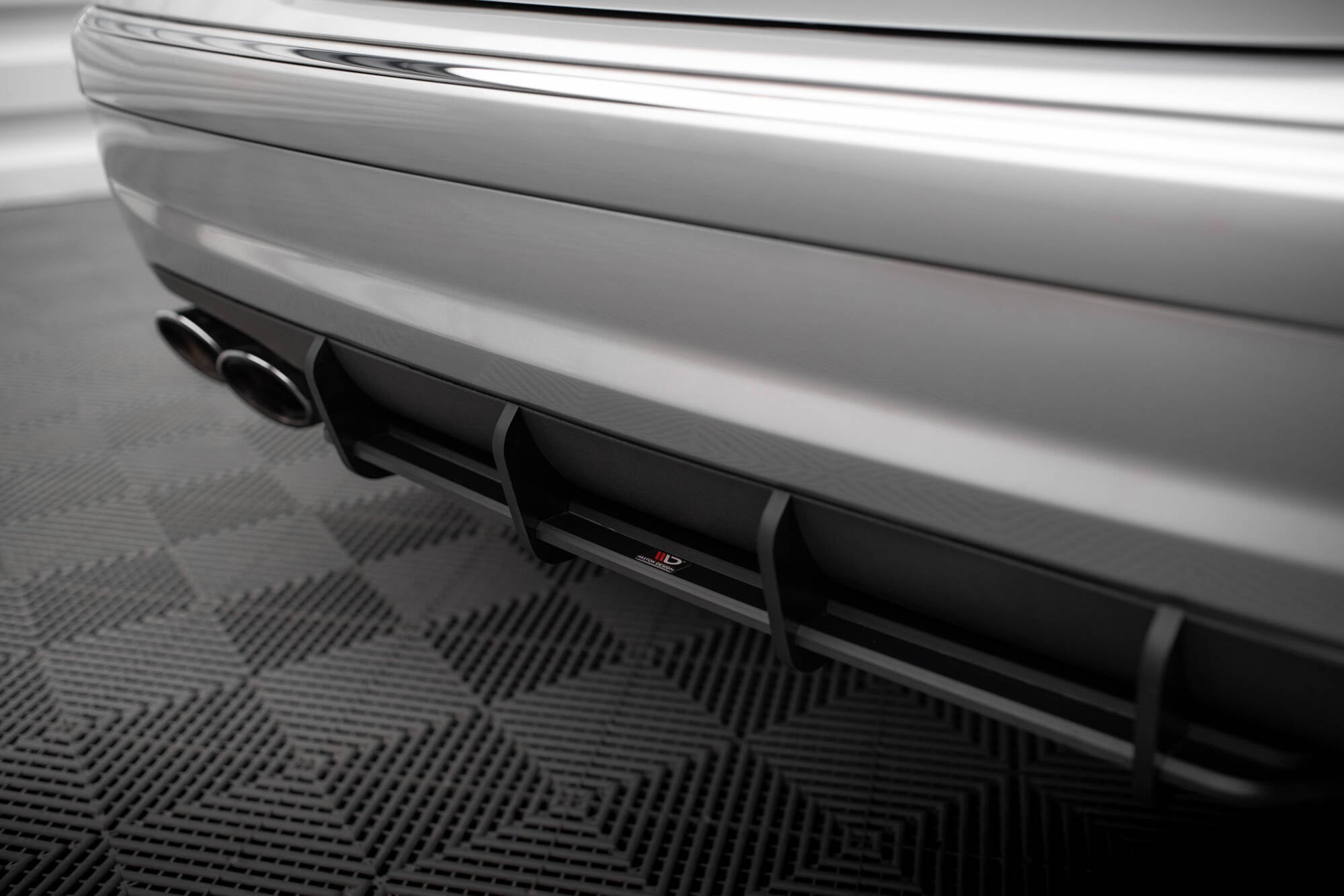 Maxton Design Street Pro Rear Diffuser para Mercedes-Benz E 55 AMG W211 - imagen 4