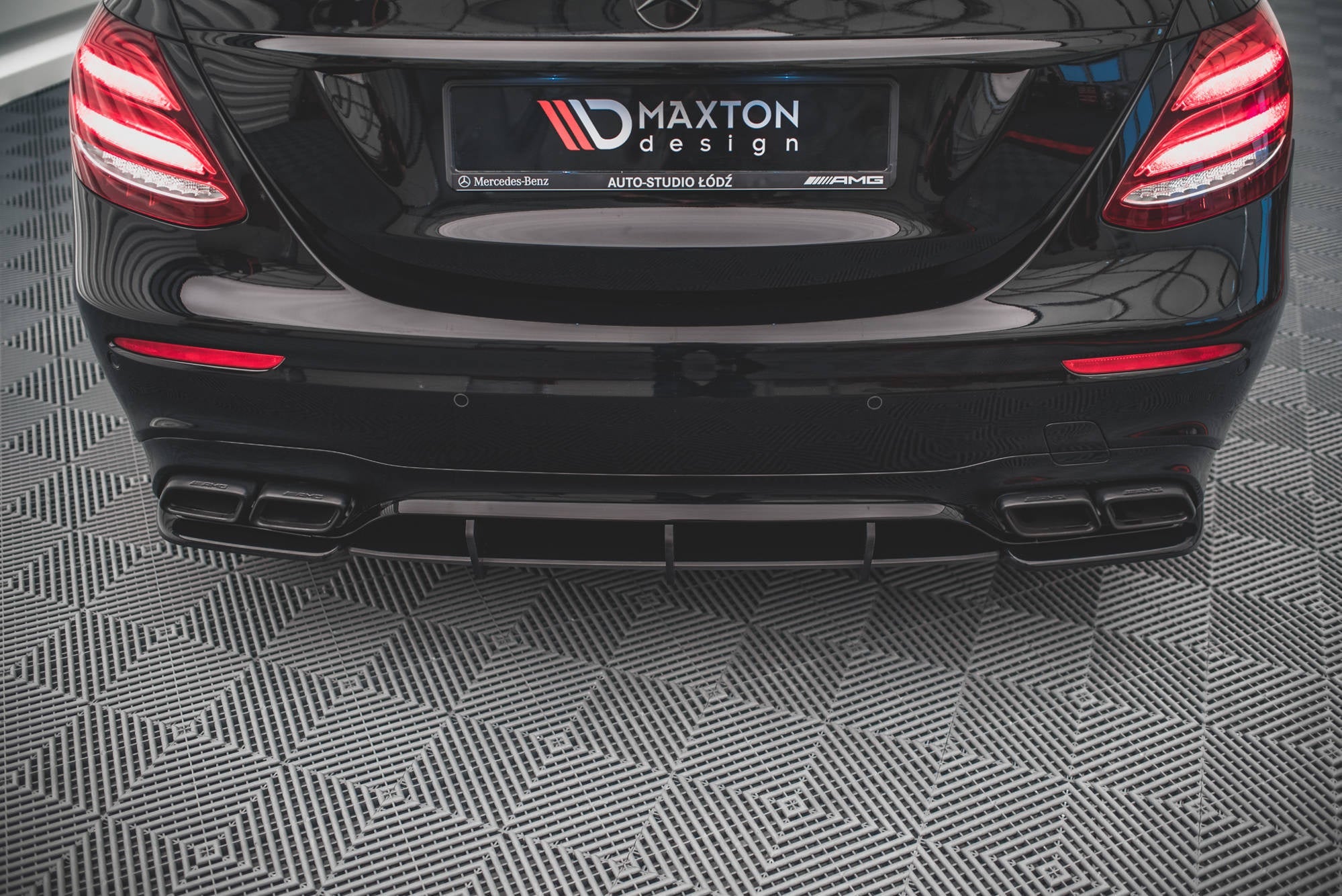 Maxton Design Street Pro Rear Diffuser para Mercedes-Benz E63 AMG Estate/Sedan S213/W213 - imagen 2