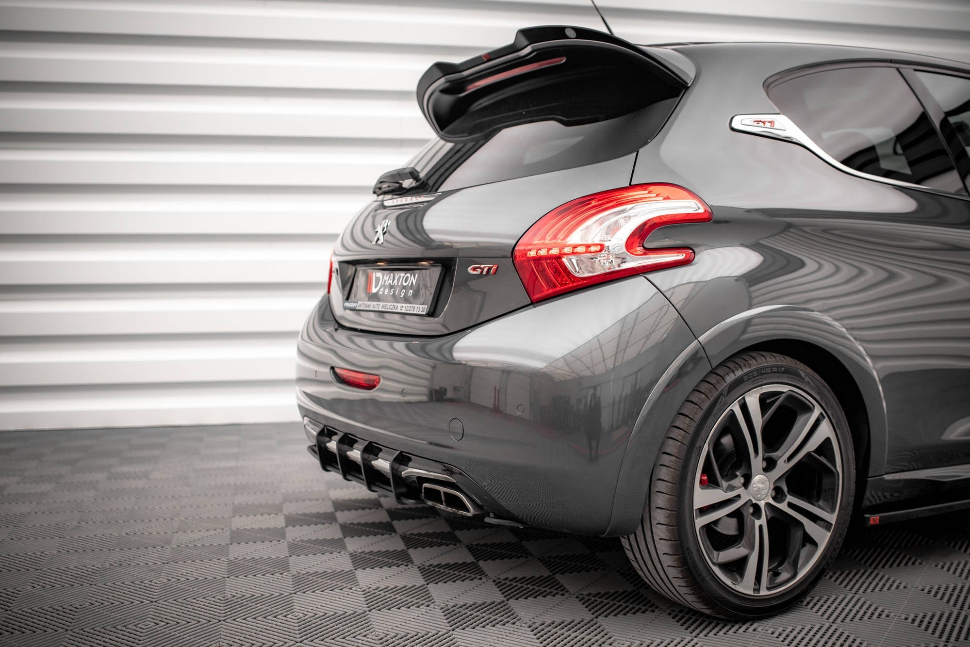 Maxton Design Street Pro Rear Diffuser para Peugeot 208 GTi Mk1 - imagen 3