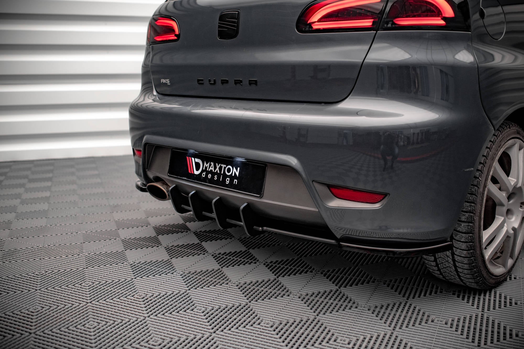 Maxton Design Street Pro Rear Diffuser para Seat Ibiza Cupra Mk3 - imagen 3