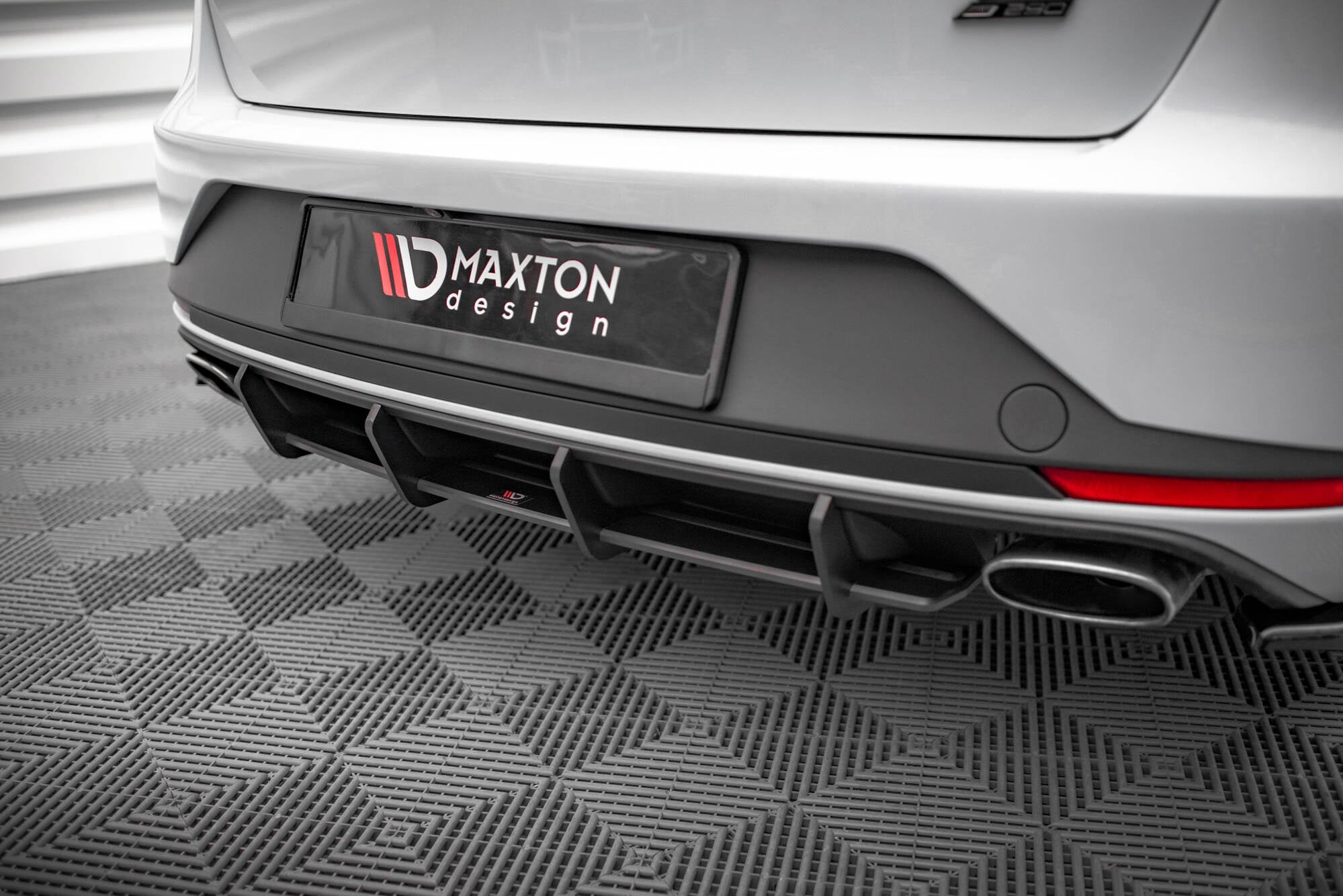 Maxton Design Street Pro Rear Diffuser para Seat Leon Cupra Sportstourer Mk3 - imagen 2