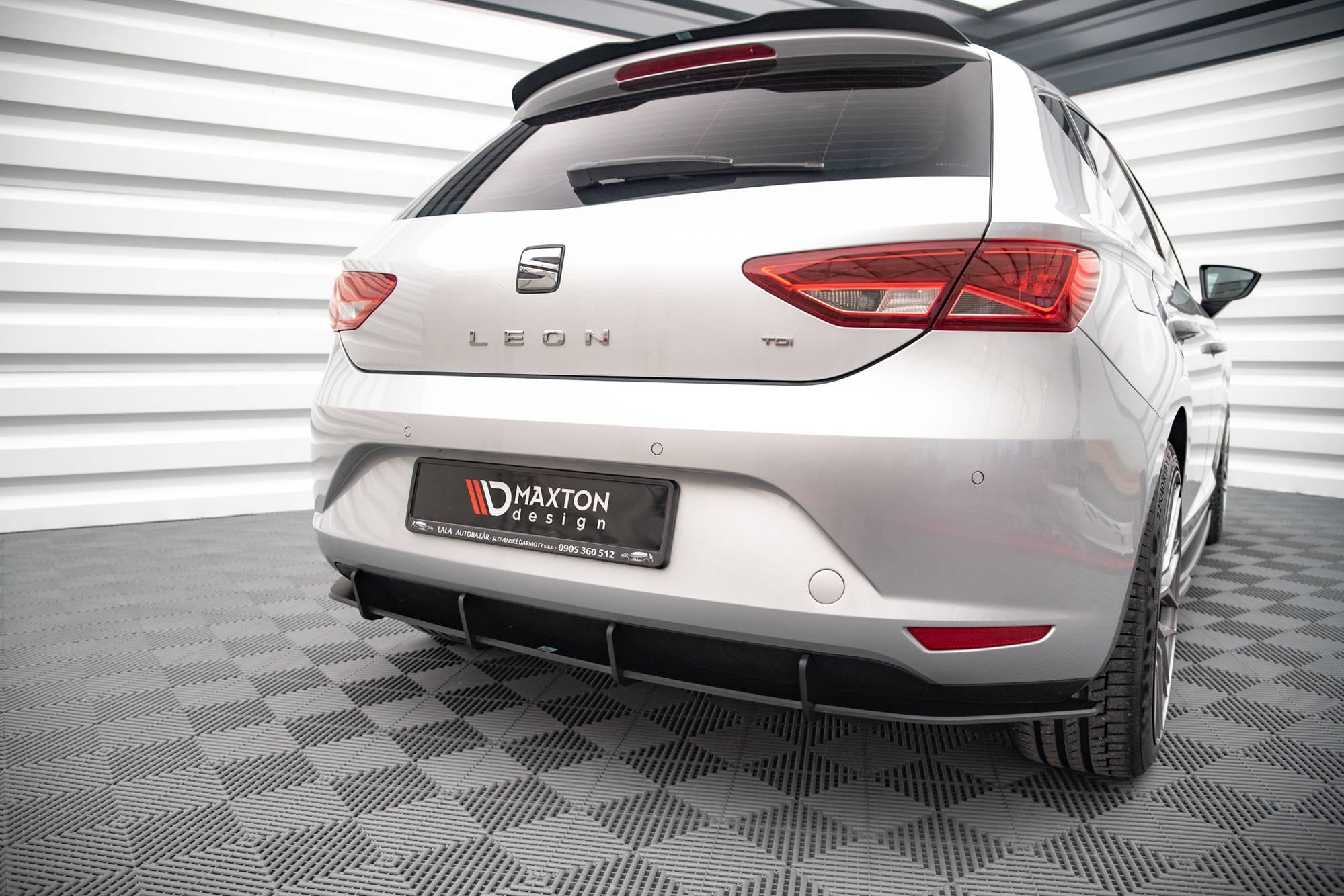 Maxton Design Street Pro Rear Diffuser para Seat Leon Hatchback Mk3 - imagen 2