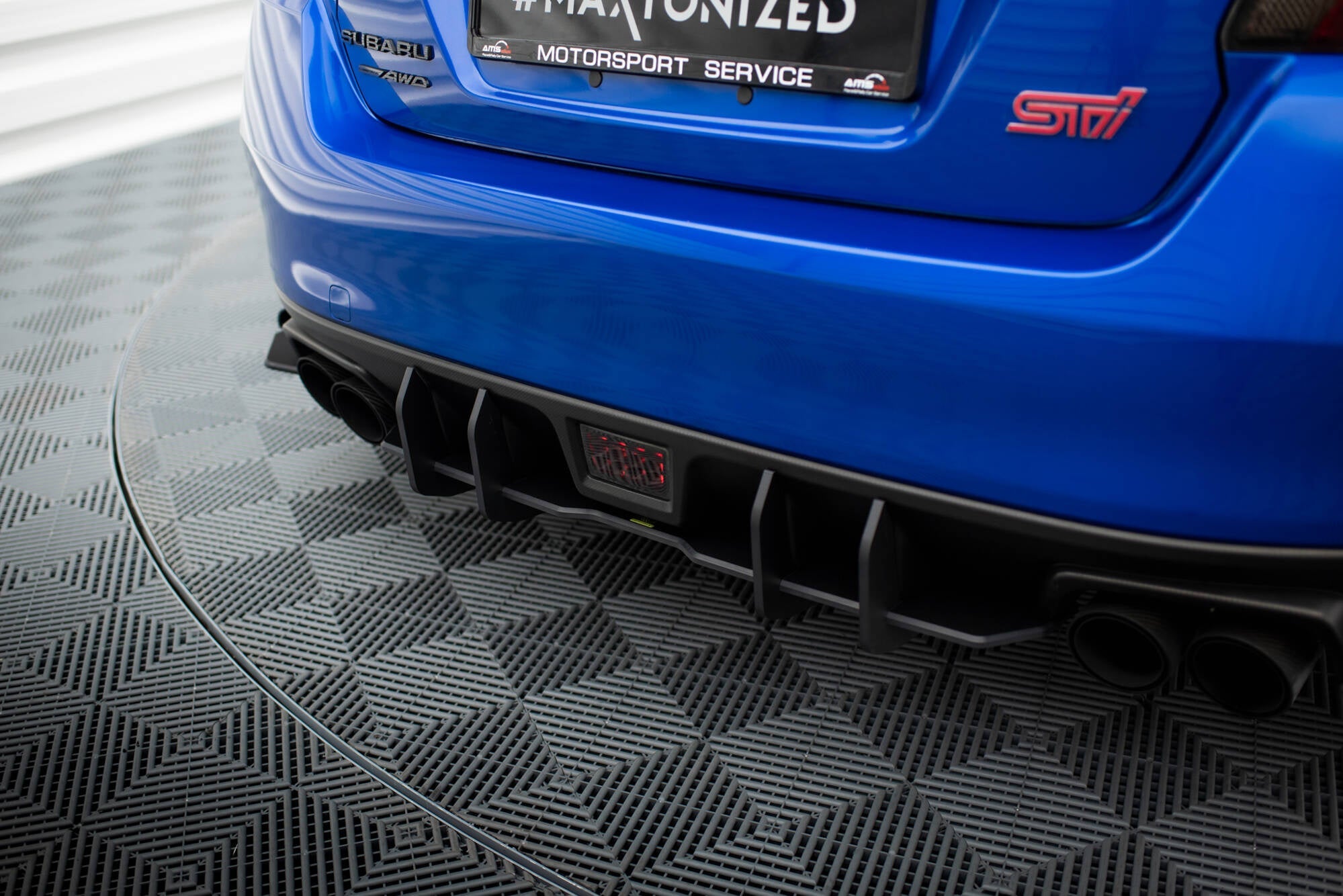 Maxton Design Street Pro Rear Diffuser para Subaru WRX STI Mk1 - imagen 3