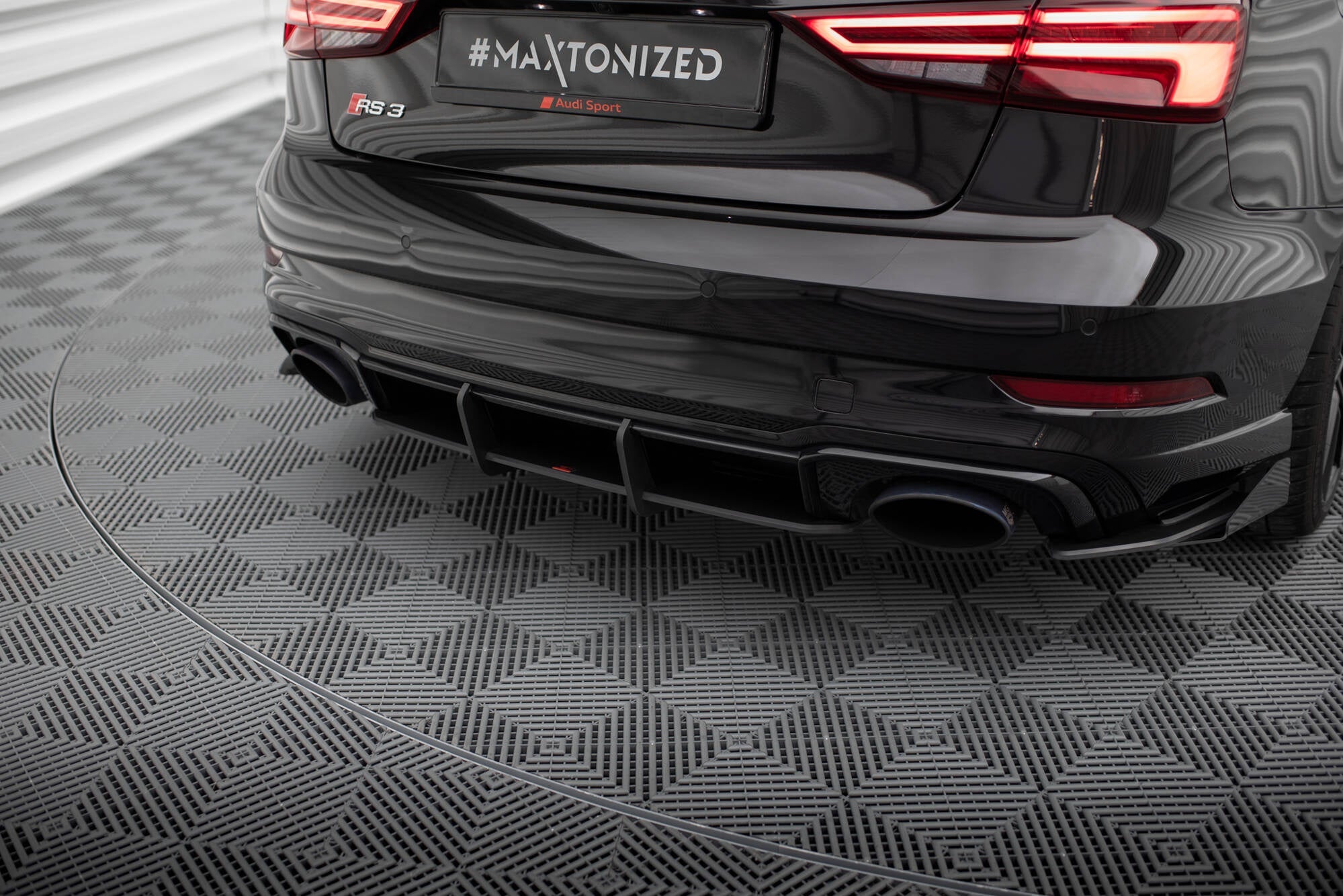 Maxton Design Street Pro Rear Diffuser V.1 para Audi RS3 Sedan 8V Facelift - imagen 1