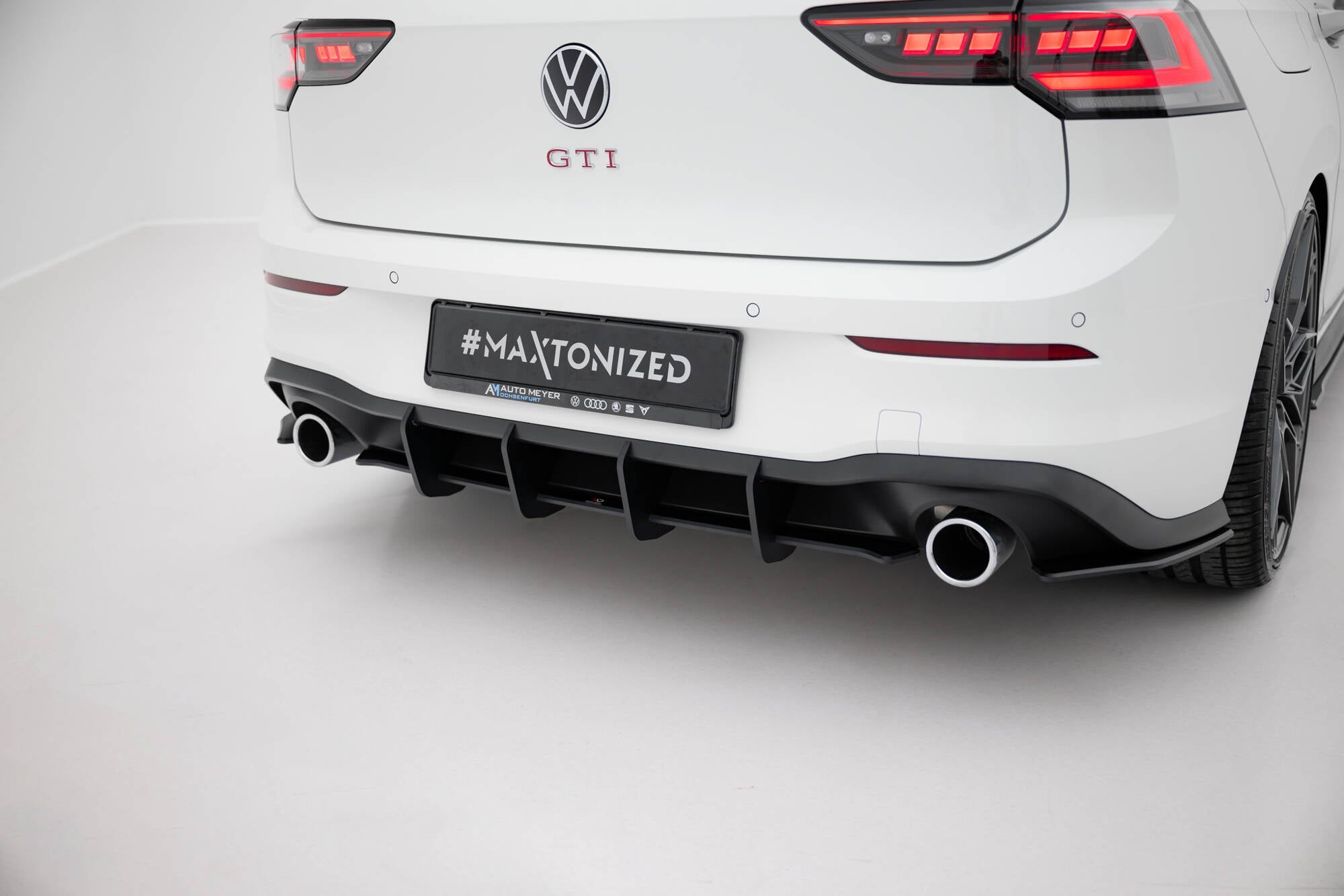 Maxton Design Street Pro Rear Diffuser V.1 para Volkswagen Golf GTI Mk8 - imagen 4