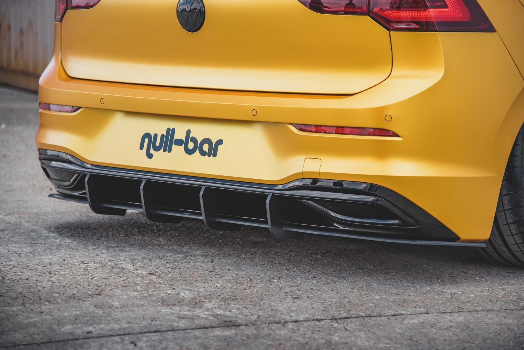 Maxton Design Street Pro Rear Diffuser V.1 para Volkswagen Golf Mk8 - imagen 4
