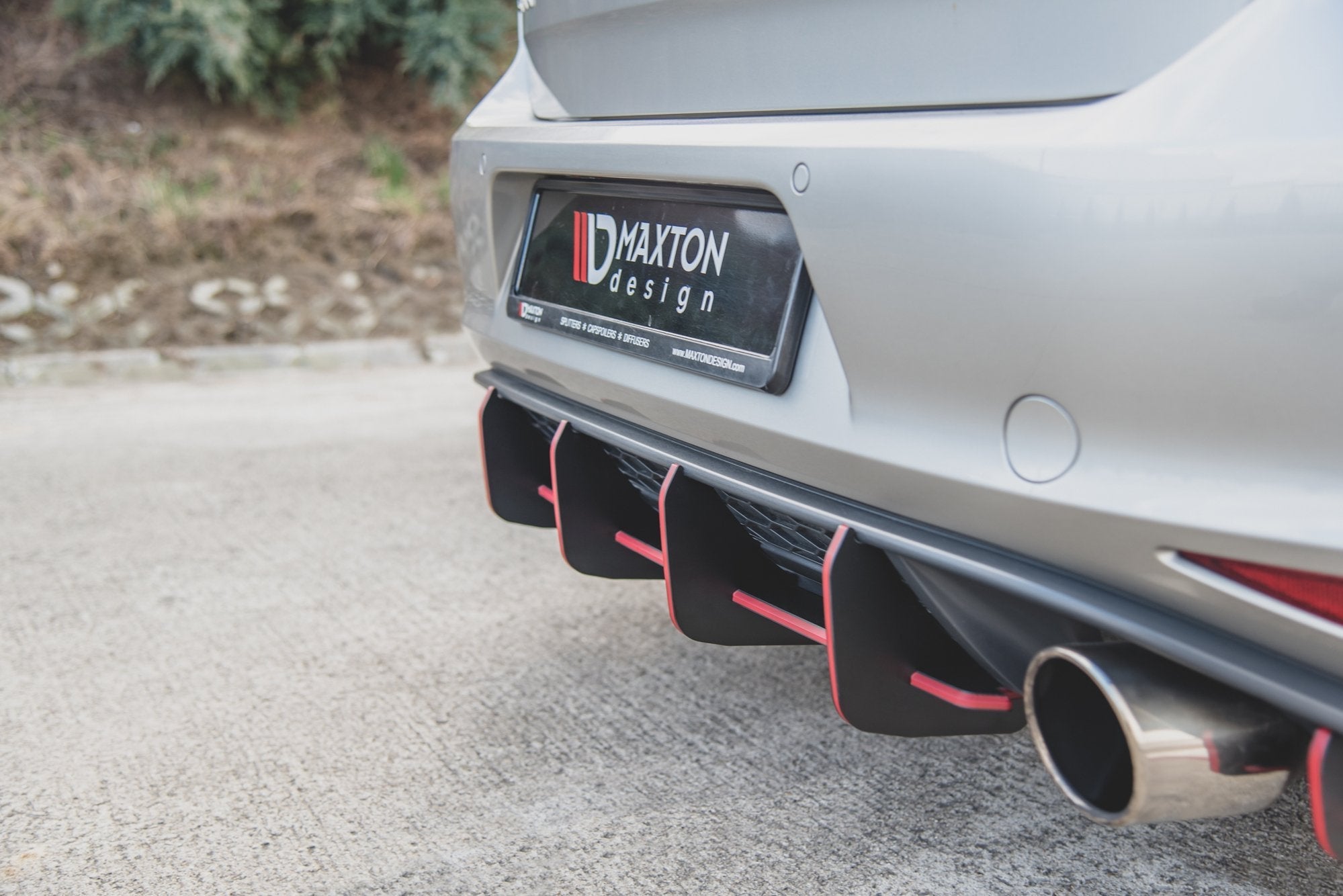 Maxton Design Street Pro Rear Diffuser V.1 para Volkswagen Golf Mk7 GTI - imagen 12