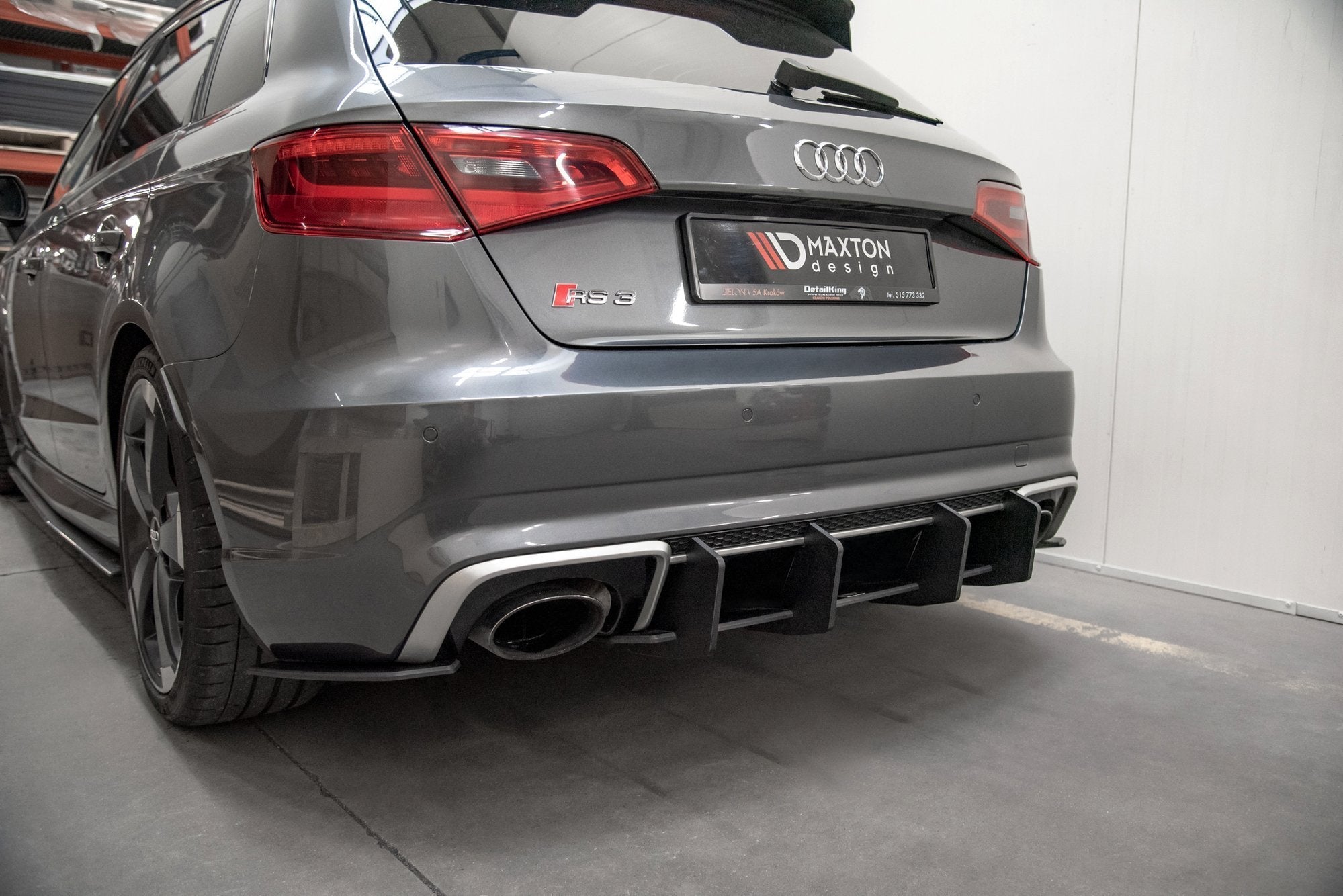 Maxton Design Street Pro Rear Diffuser V.2 para Audi RS3 8V Sportback - imagen 1
