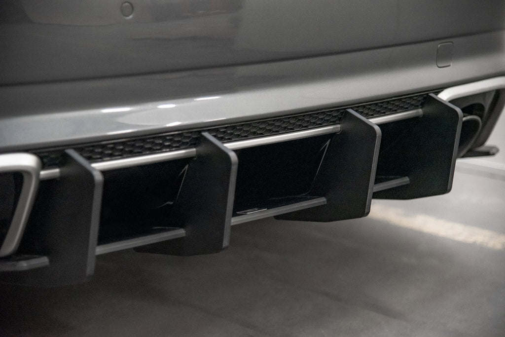 Maxton Design Street Pro Rear Diffuser V.2 para Audi RS3 8V Sportback - imagen 2