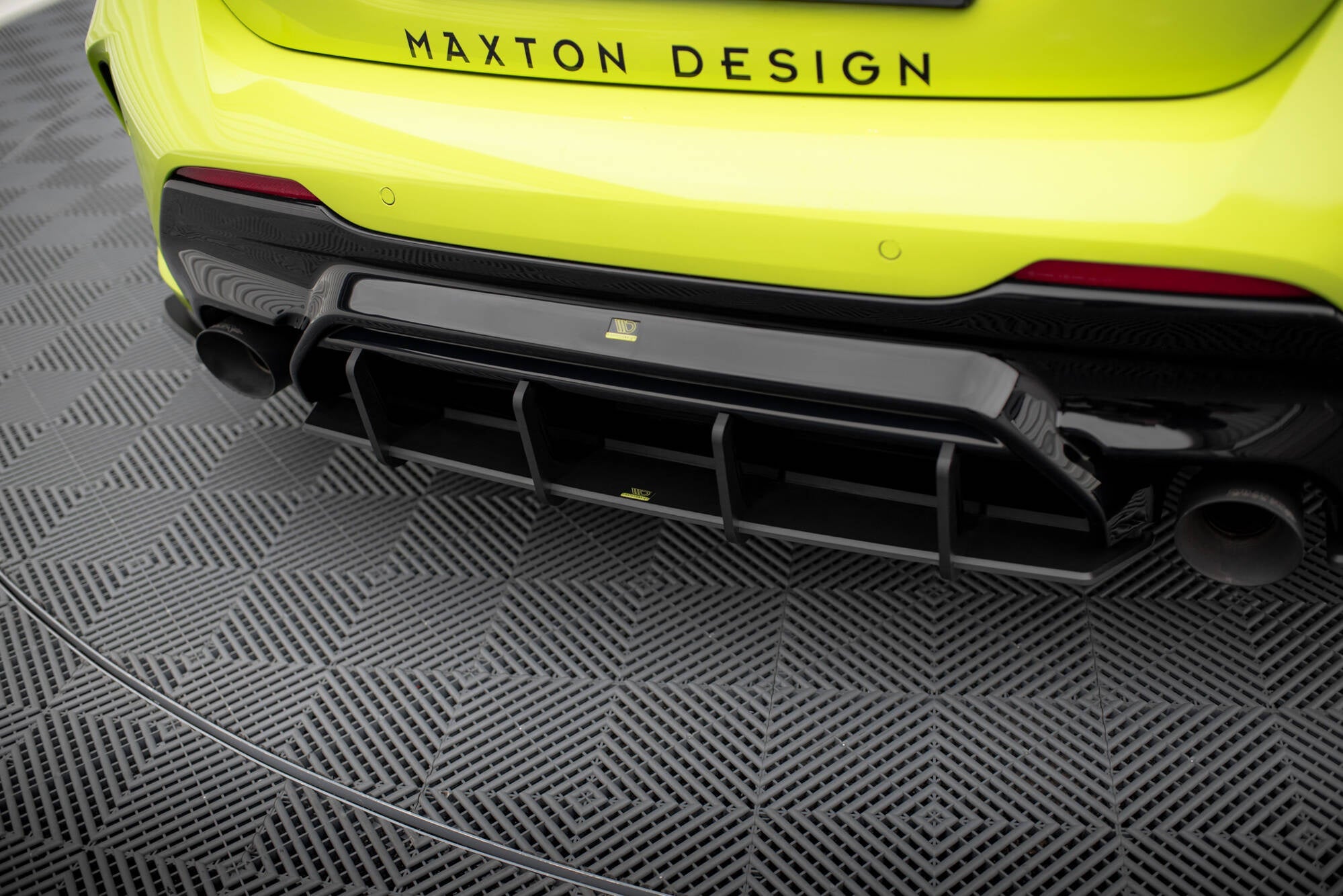 Maxton Design Street Pro Rear Diffuser V.2 para BMW 1 F40 M-Pack / M135i - imagen 1