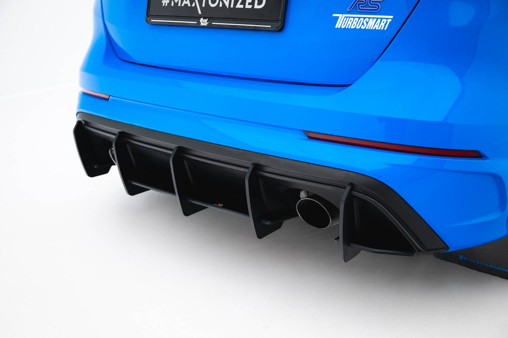 Maxton Design Street Pro Rear Diffuser V.2 para Ford Focus RS Mk3 (US-Spec Version) - imagen 2