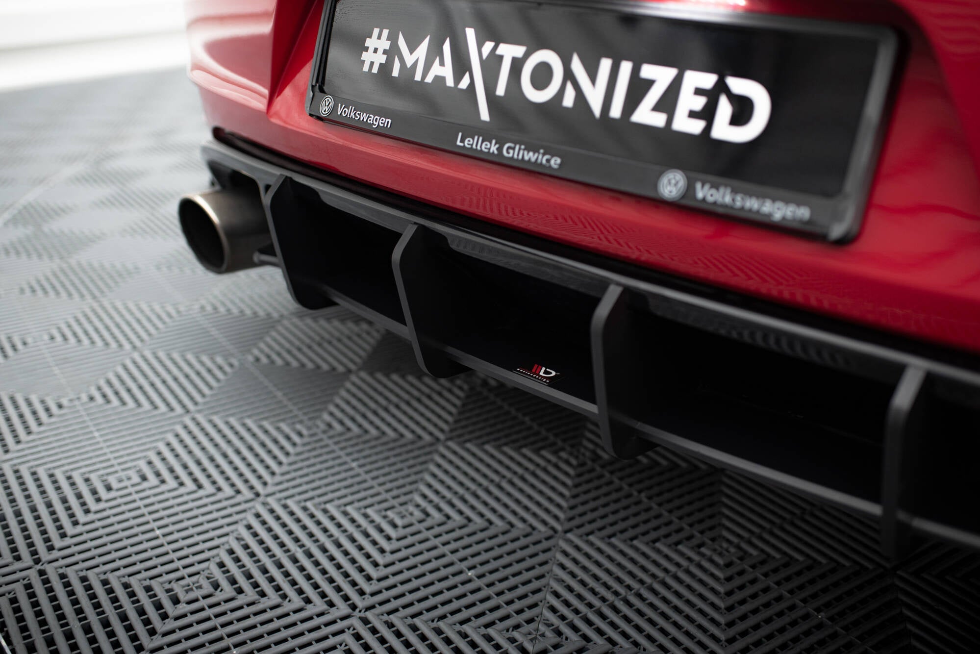 Maxton Design Racing Durability Rear Diffuser V.2 para Volkswagen Golf GTI Mk6 - imagen 3