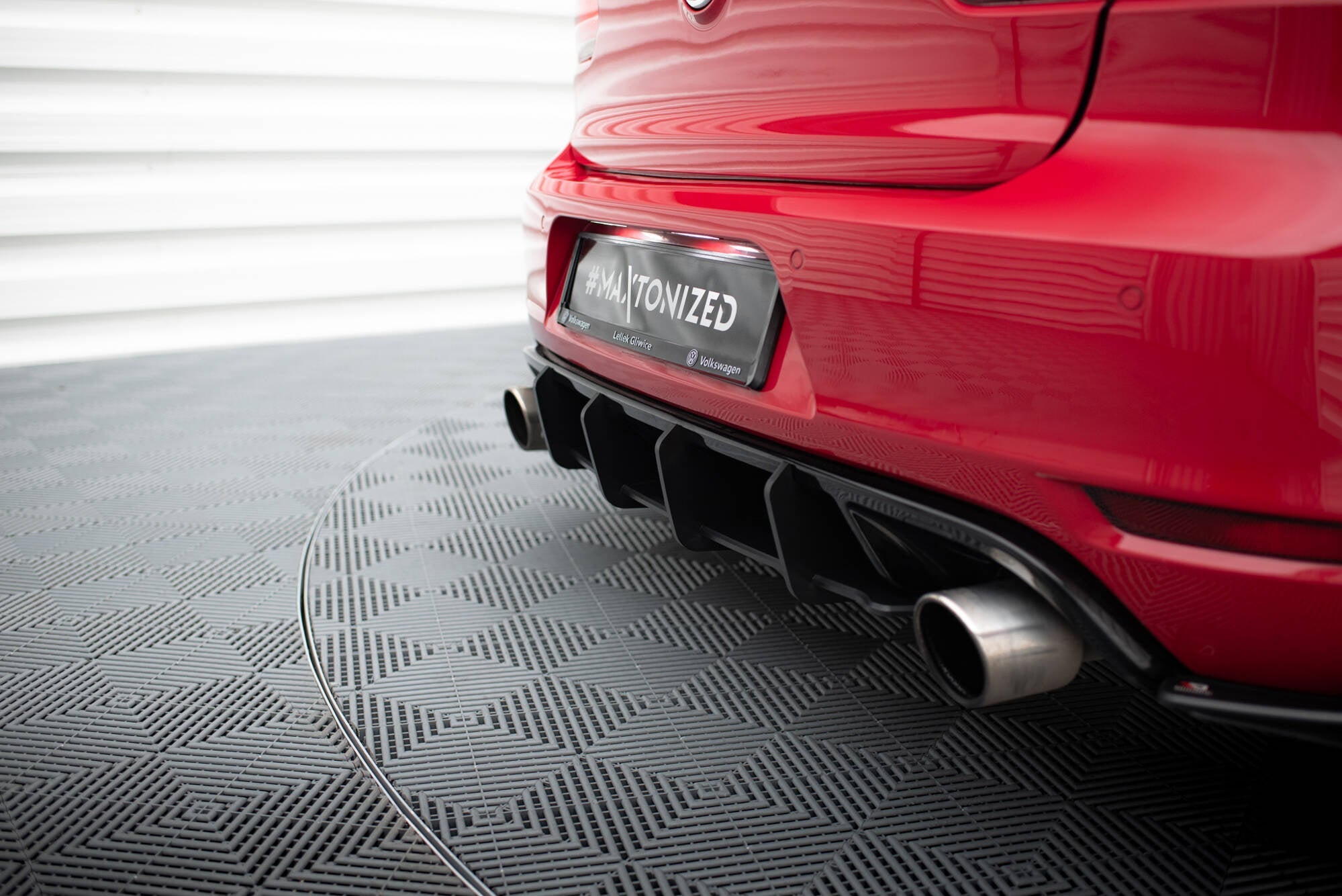 Maxton Design Racing Durability Rear Diffuser V.2 para Volkswagen Golf GTI Mk6 - imagen 4