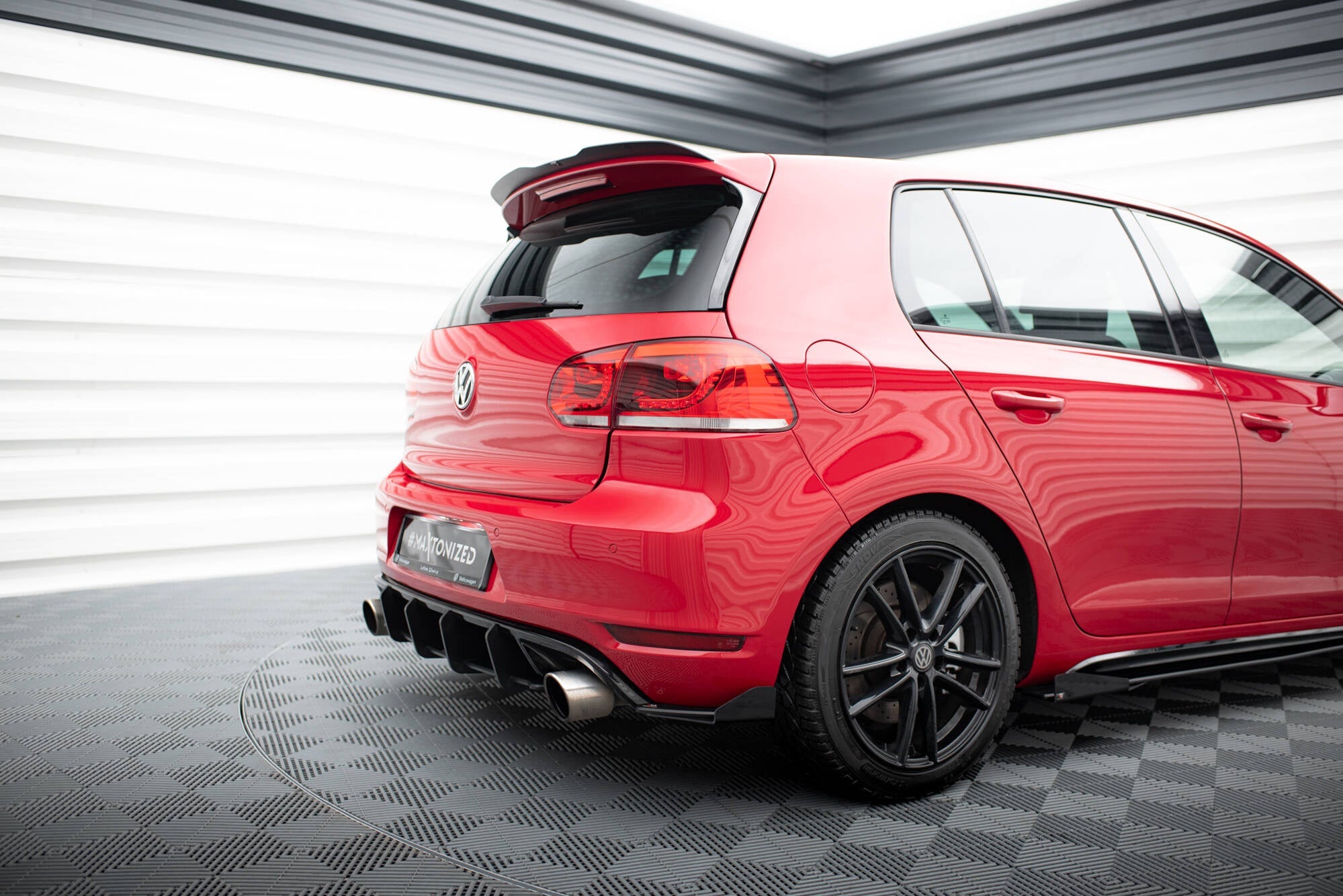Maxton Design Racing Durability Rear Diffuser V.2 para Volkswagen Golf GTI Mk6 - imagen 5