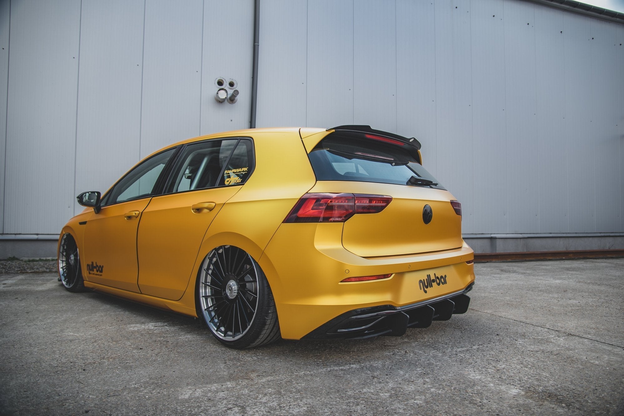 Maxton Design Street Pro Rear Diffuser V.2 para Volkswagen Golf Mk8 - imagen 4