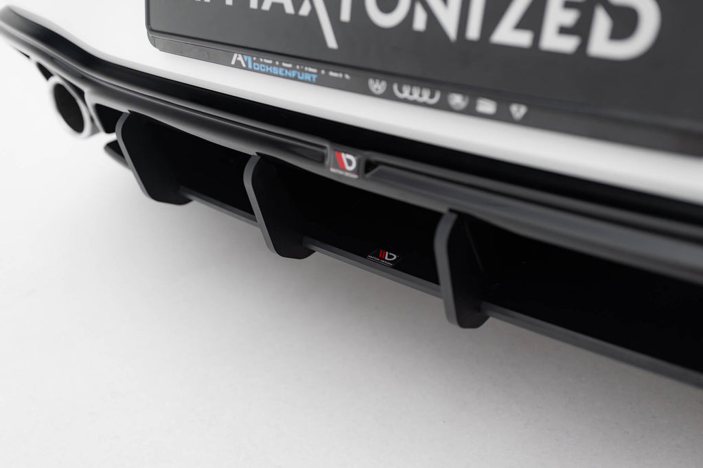Maxton Design Street Pro Rear Diffuser V.5 para Volkswagen Golf GTI Mk8 - imagen 3