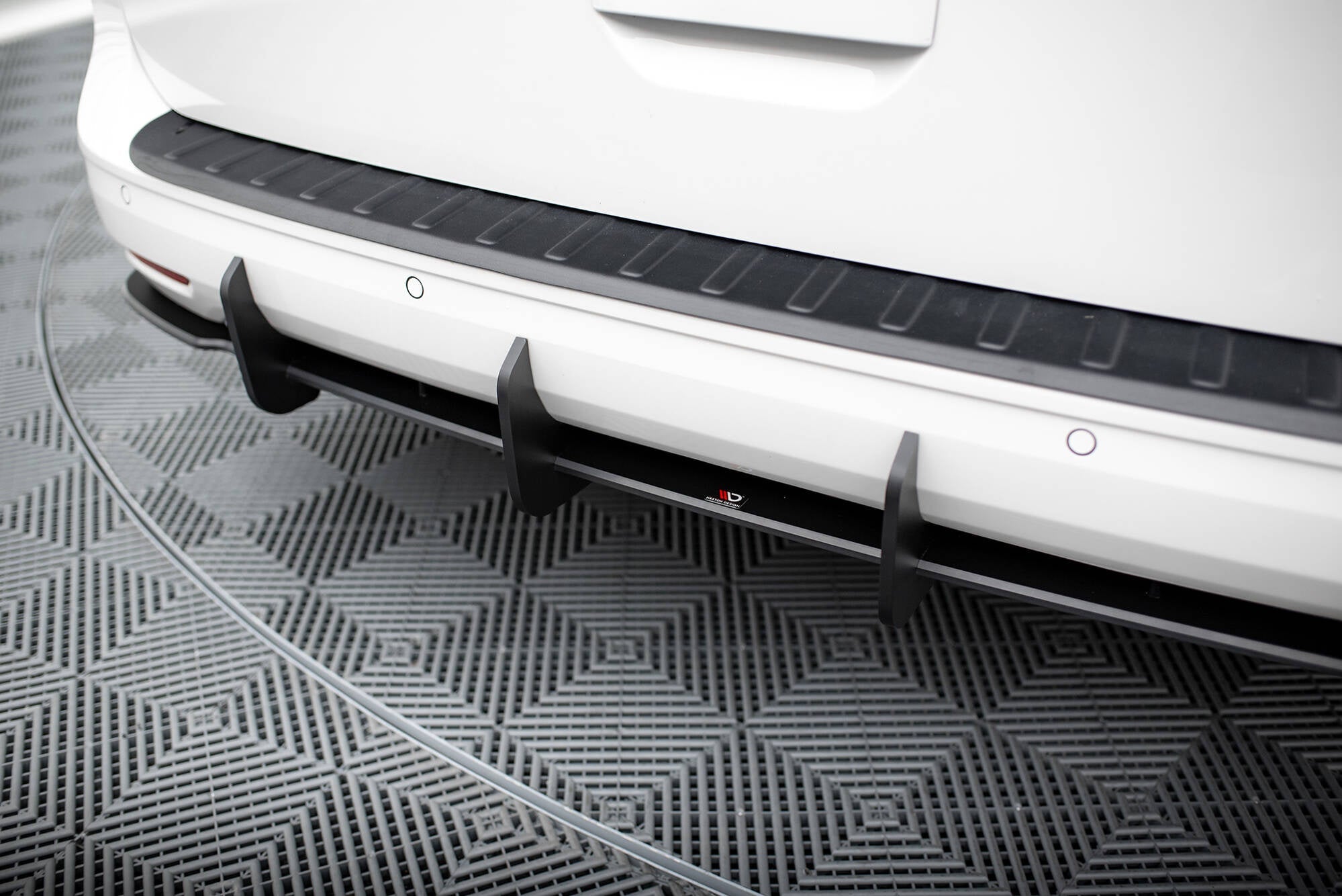 Maxton Design Street Pro Rear Diffuser para Volkswagen Caddy Maxi Mk5 - imagen 2