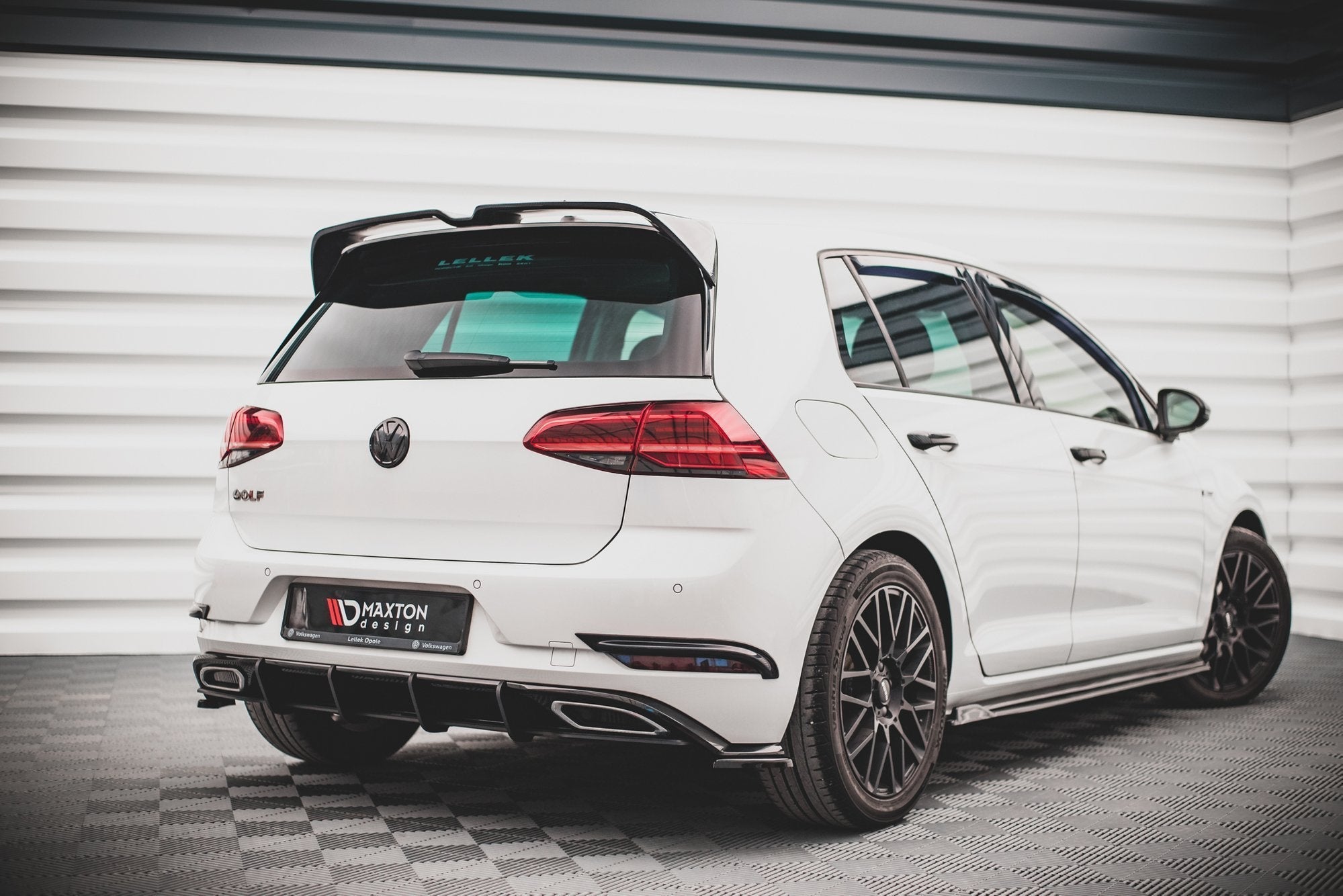 Maxton Design Street Pro Rear Diffuser para Volkswagen Golf R-Line Mk 7 Facelift - imagen 3