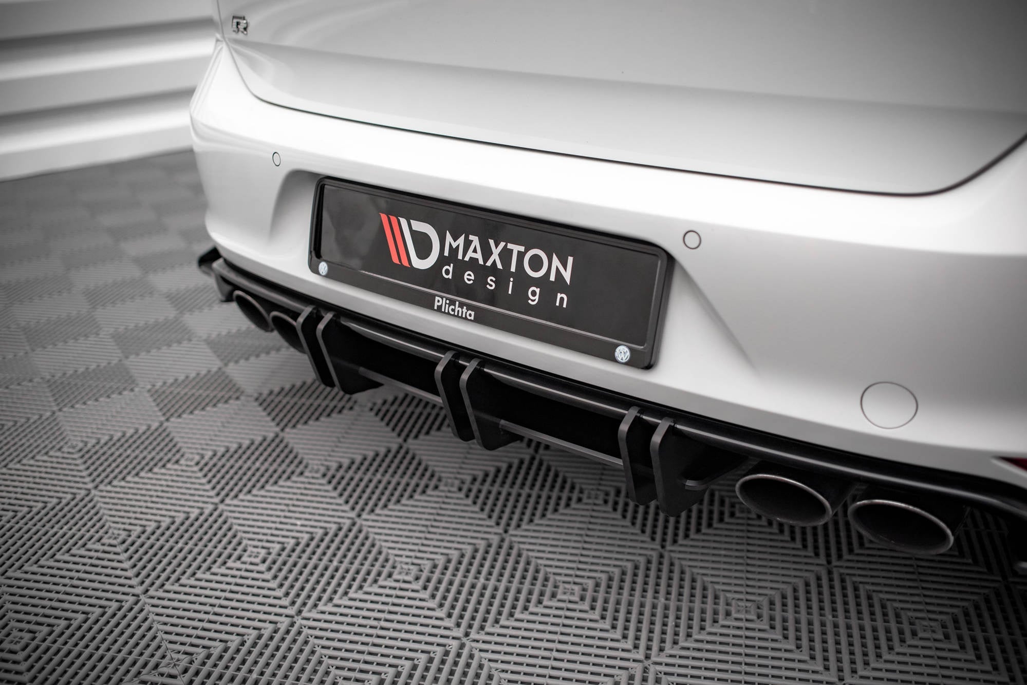 Maxton Design Street Pro Rear Diffuser para Volkswagen Golf R Mk7 - imagen 2