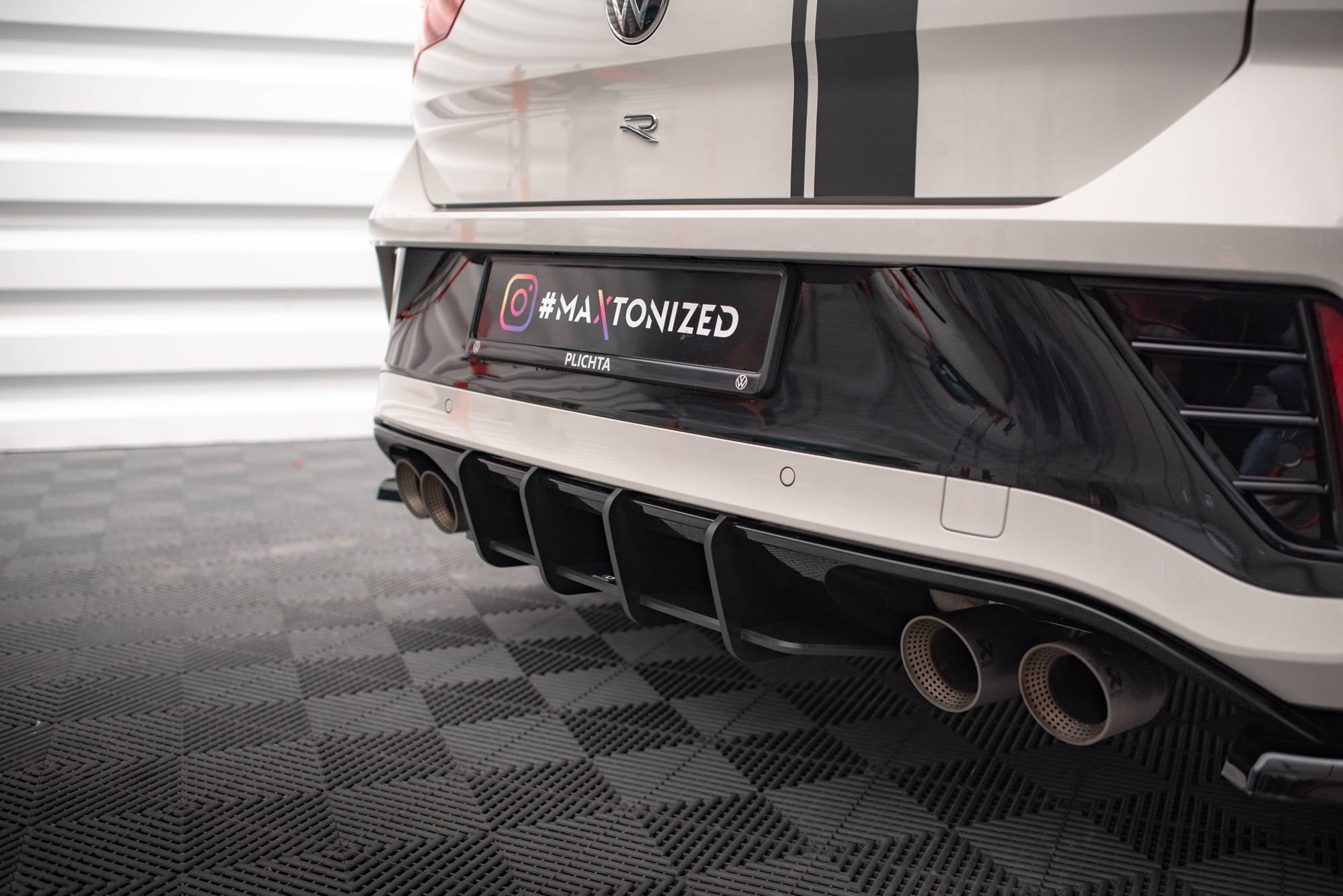 Maxton Design Street Pro Rear Diffuser para Volkswagen T-Roc R Mk1 Facelift - imagen 3