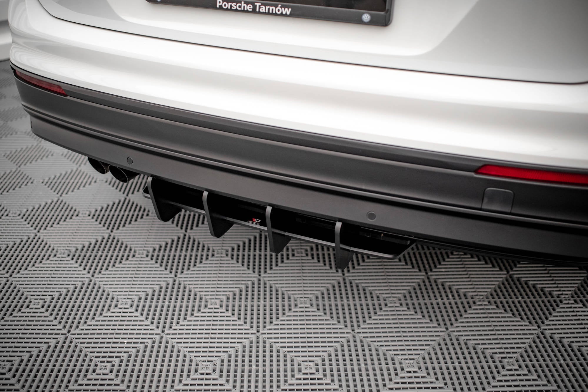 Maxton Design Street Pro Rear Diffuser para Volkswagen Tiguan Mk2 - imagen 2