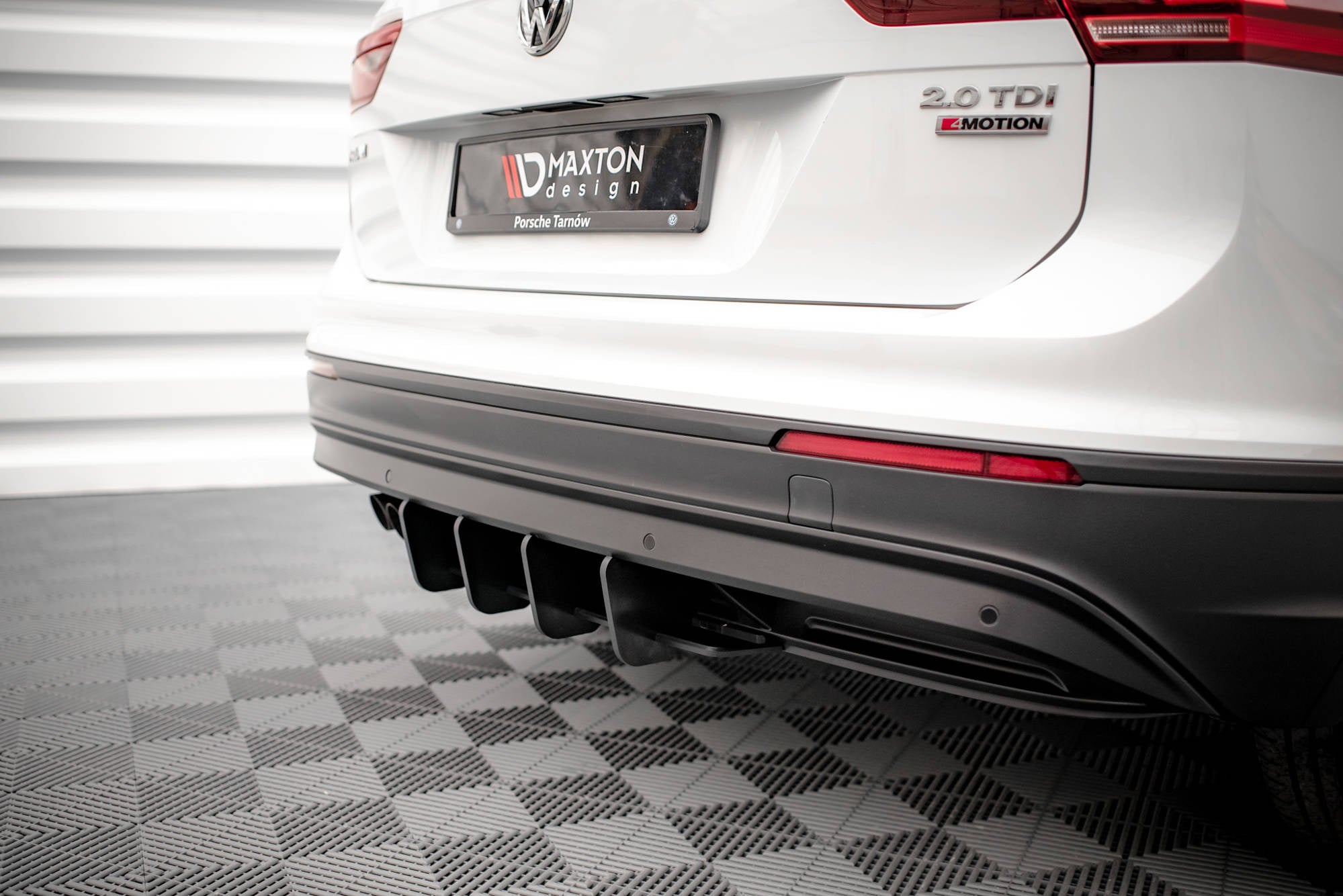 Maxton Design Street Pro Rear Diffuser para Volkswagen Tiguan Mk2 - imagen 3