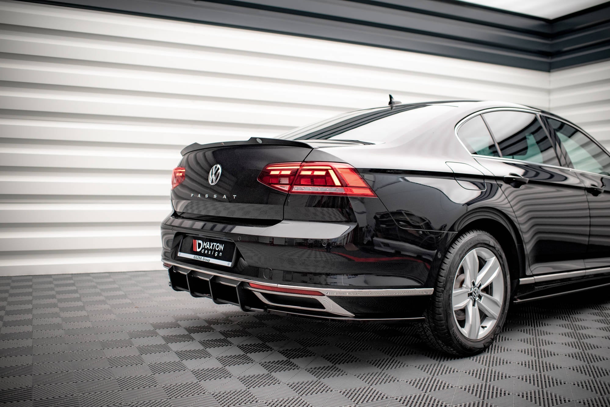 Maxton Design Street Pro Rear Diffuser para Volkwagen Passat B8 Facelift - imagen 3