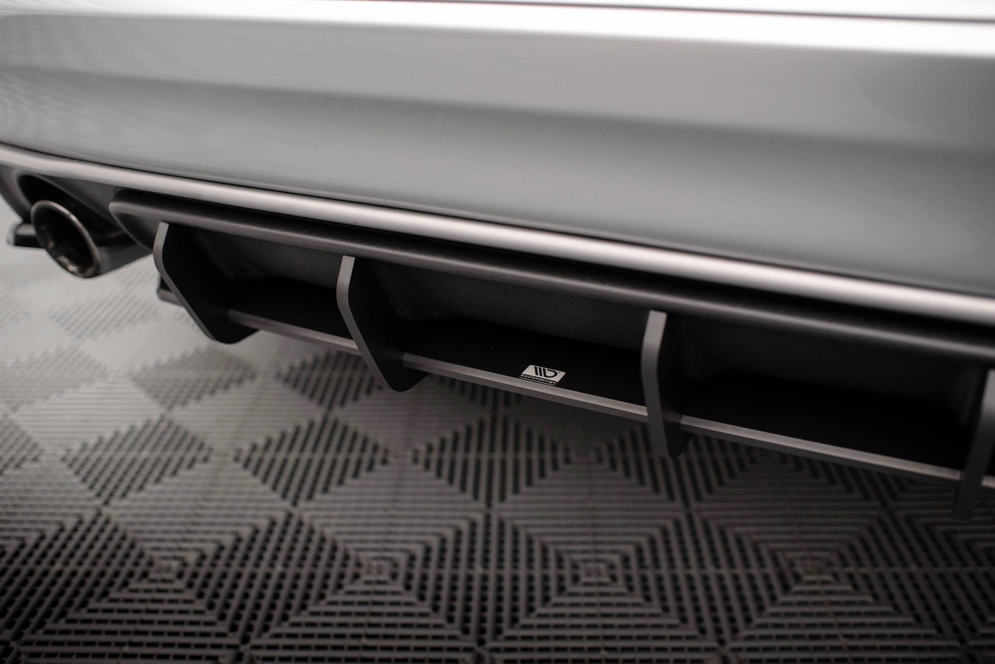 Maxton Design Street Pro Rear Diffuser para Volvo XC60 R-Design Mk1 Facelift - imagen 4