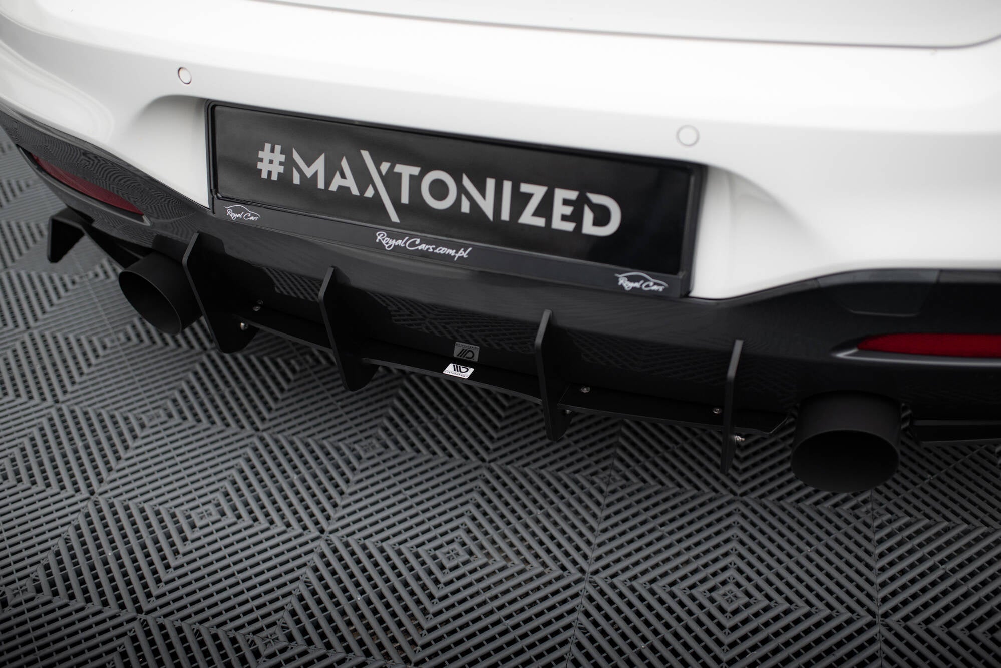 Maxton Design Difusor trasero V.1 para BMW 1 F20/F21 M-Power Facelift - imagen 3