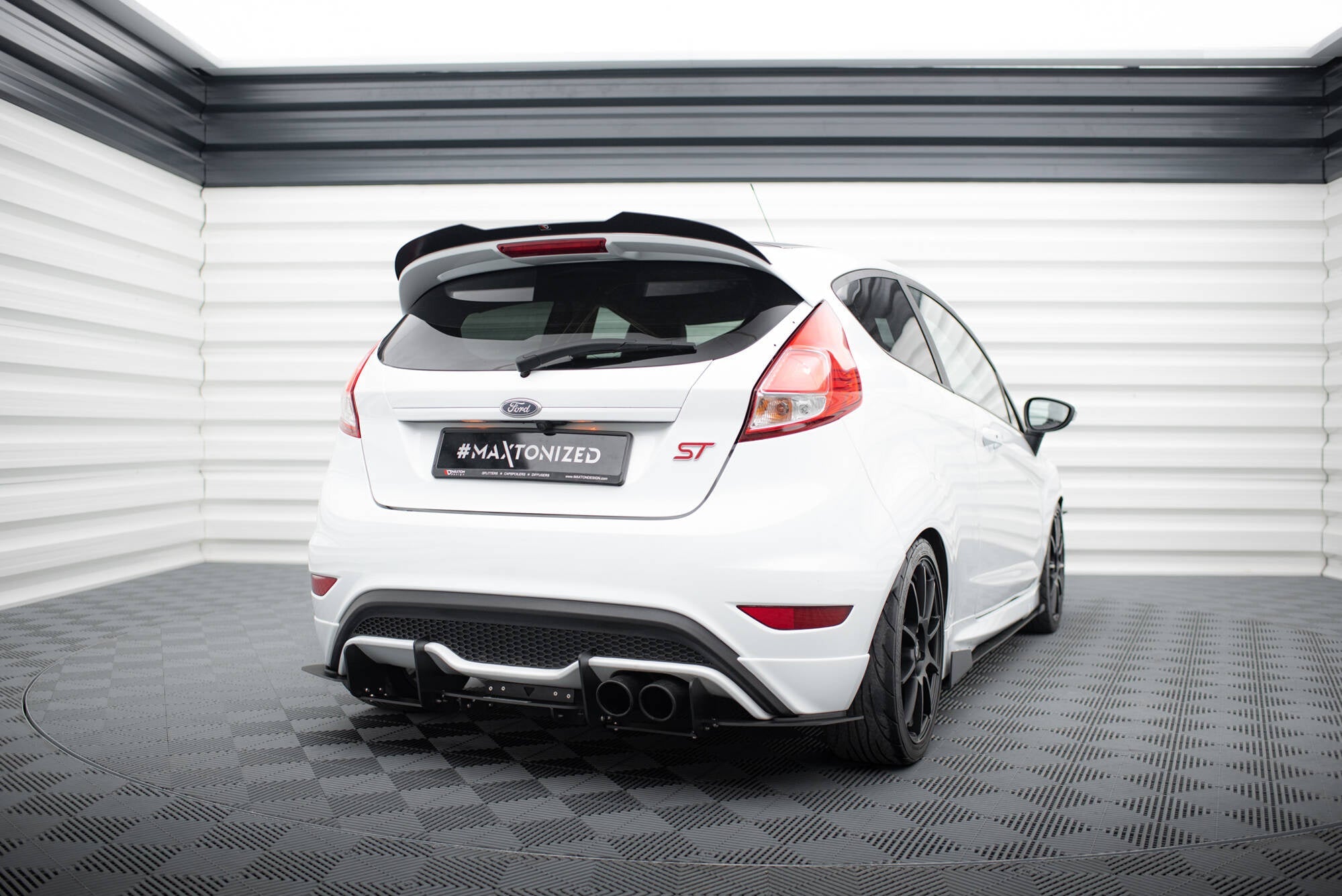 Maxton Design Difusor trasero V.2 para Ford Fiesta Mk7 ST Facelift - imagen 2