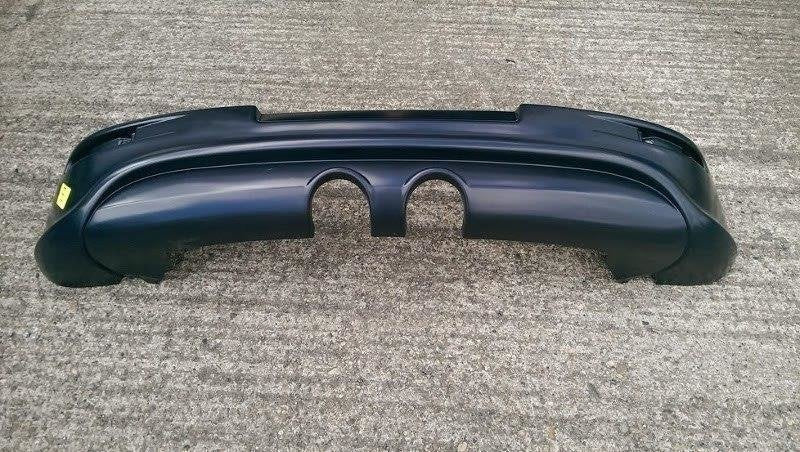 Maxton Design Difusor trasero para Volkswagen Golf Mk5 R32 (with 2 Exhaust holes, for R32 exhaust) - imagen 2