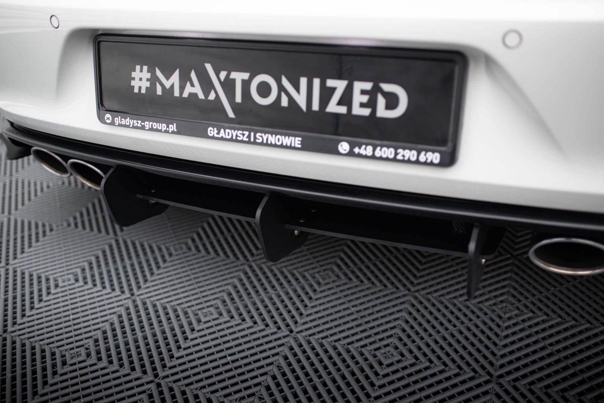 Maxton Design Difusor trasero & Rear Side Splitters para Volkswagen Golf Mk7 R Hatchback - imagen 4