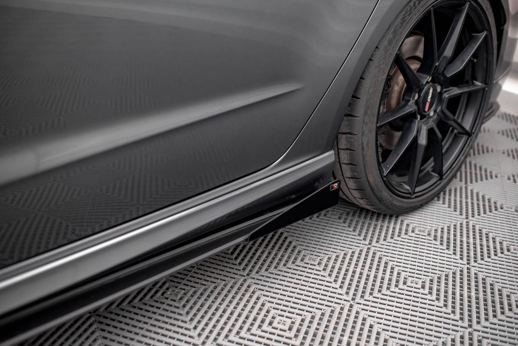Maxton Design Side Flaps para Audi S3 / A3 S-Line Sportback 8V Facelift - imagen 1