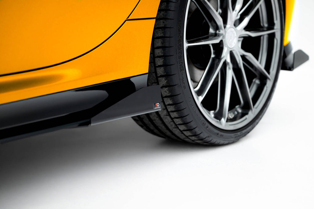 Maxton Design Side Flaps para BMW 1 M-Pack F70 - imagen 1