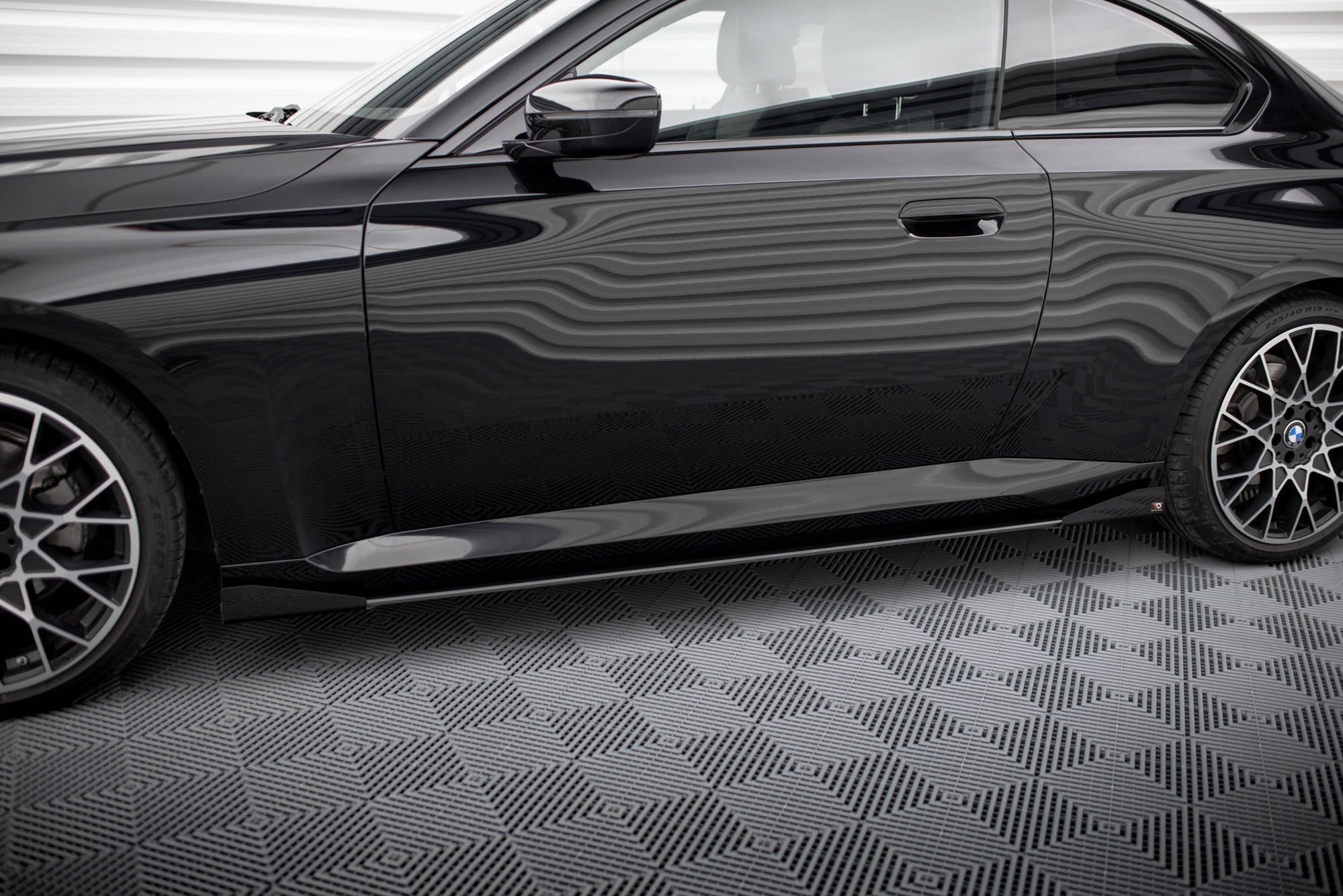 Maxton Design Side Flaps para BMW 2 Coupe G42 - imagen 2