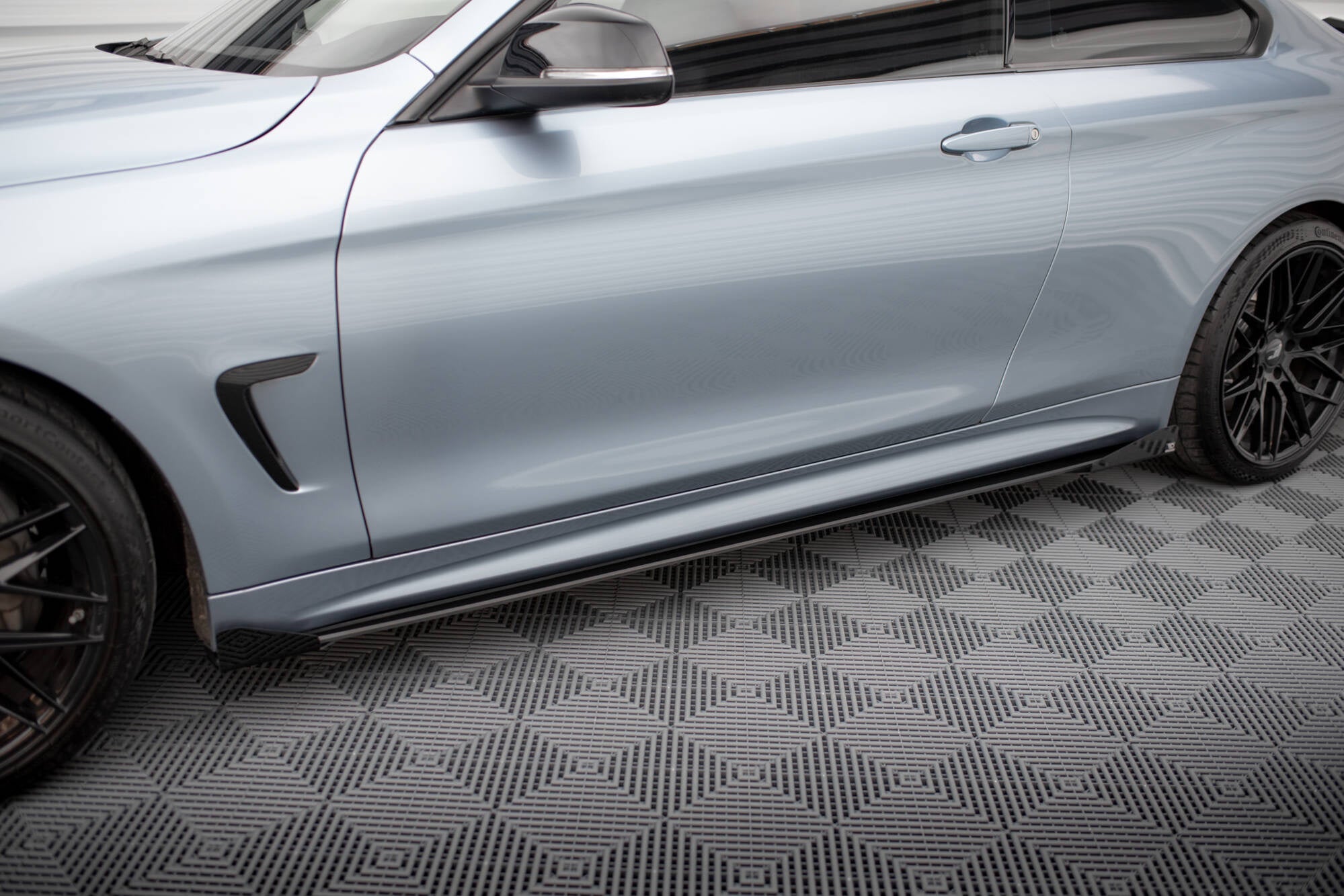Maxton Design Side Flaps para BMW 4 Coupe / Gran Coupe / Cabrio M-Pack F32 / F36 / F33 - imagen 3
