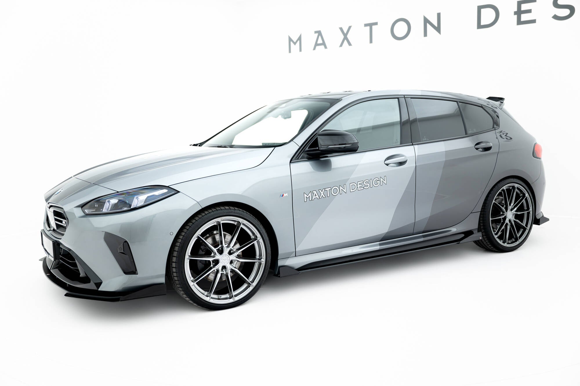 Maxton Design Side Flaps para BMW M135i F70 - imagen 2