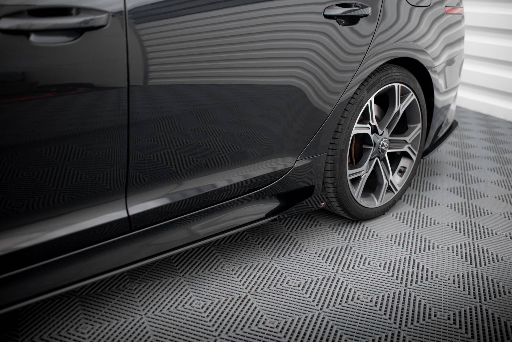 Maxton Design Side Flaps para Kia Stinger GT / GT-Line / Standard Mk1 - imagen 1