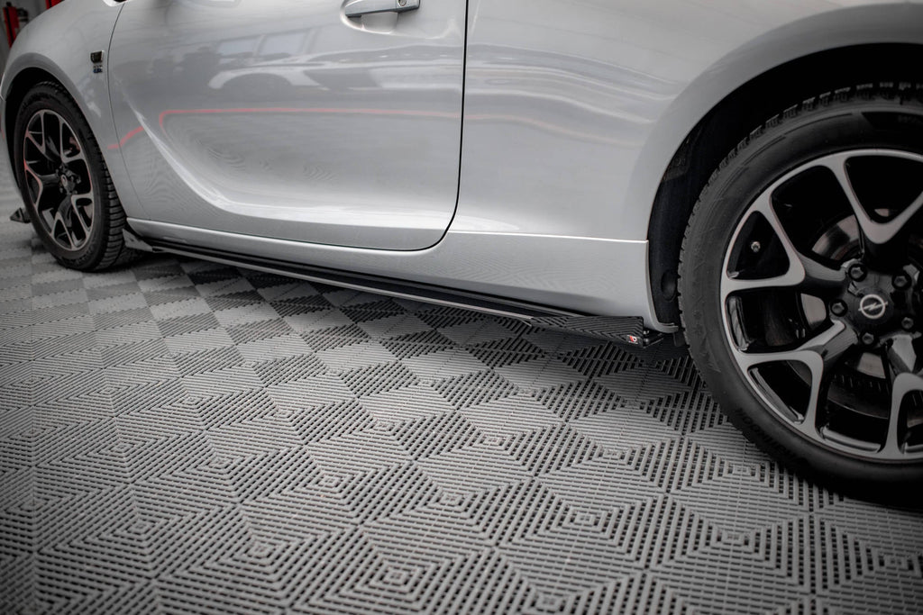 Maxton Design Side Flaps para Opel Astra GTC OPC-Line J - imagen 1