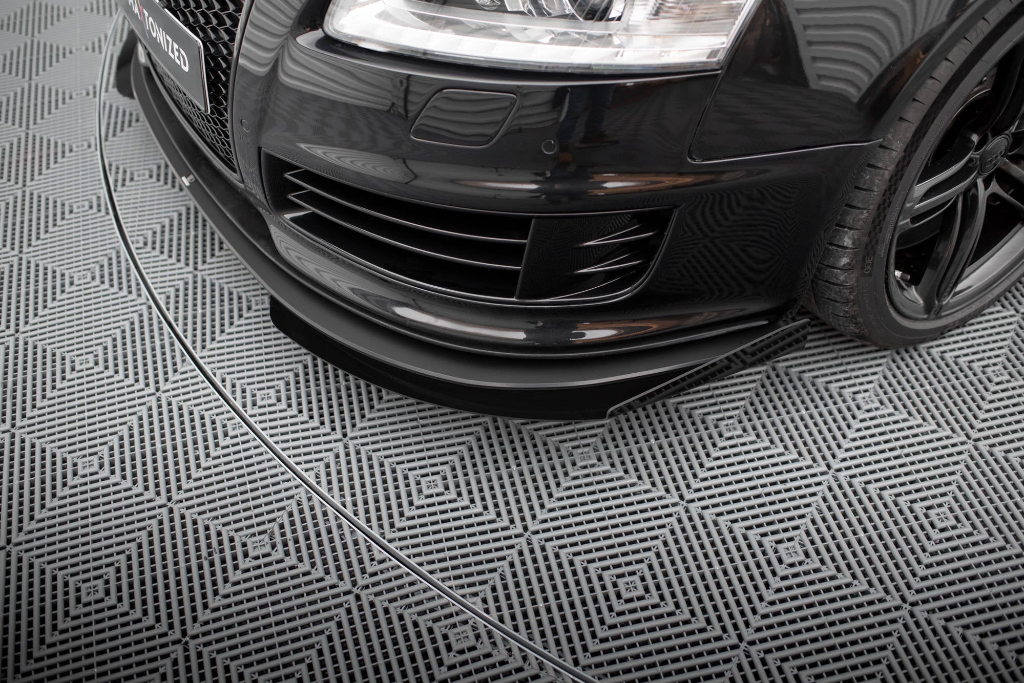 Maxton Design Front Flaps para Audi RS6 Avant C6 - imagen 1